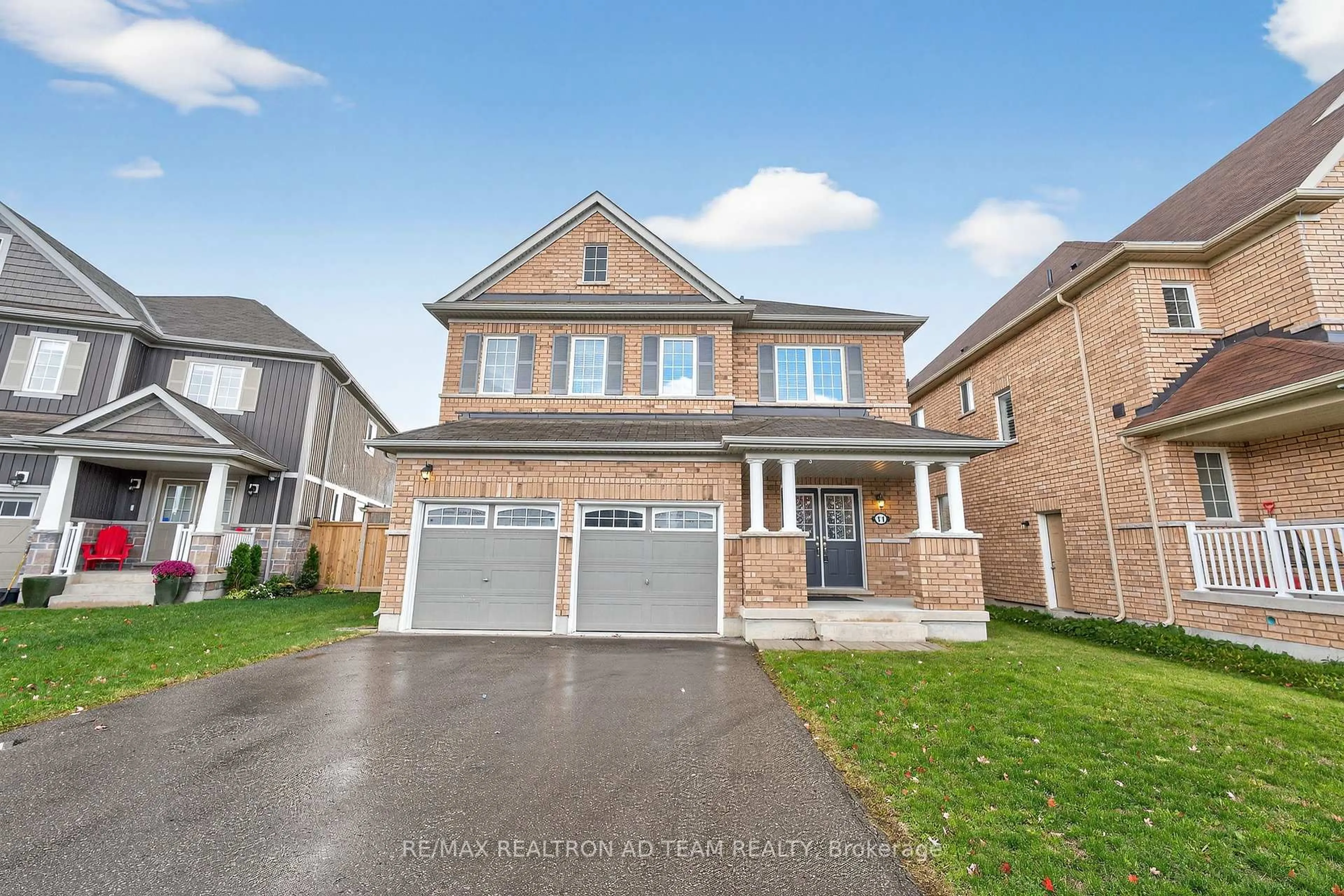 Home with brick exterior material, street for 11 Kilpatrick Crt, Clarington Ontario L1C 0V1