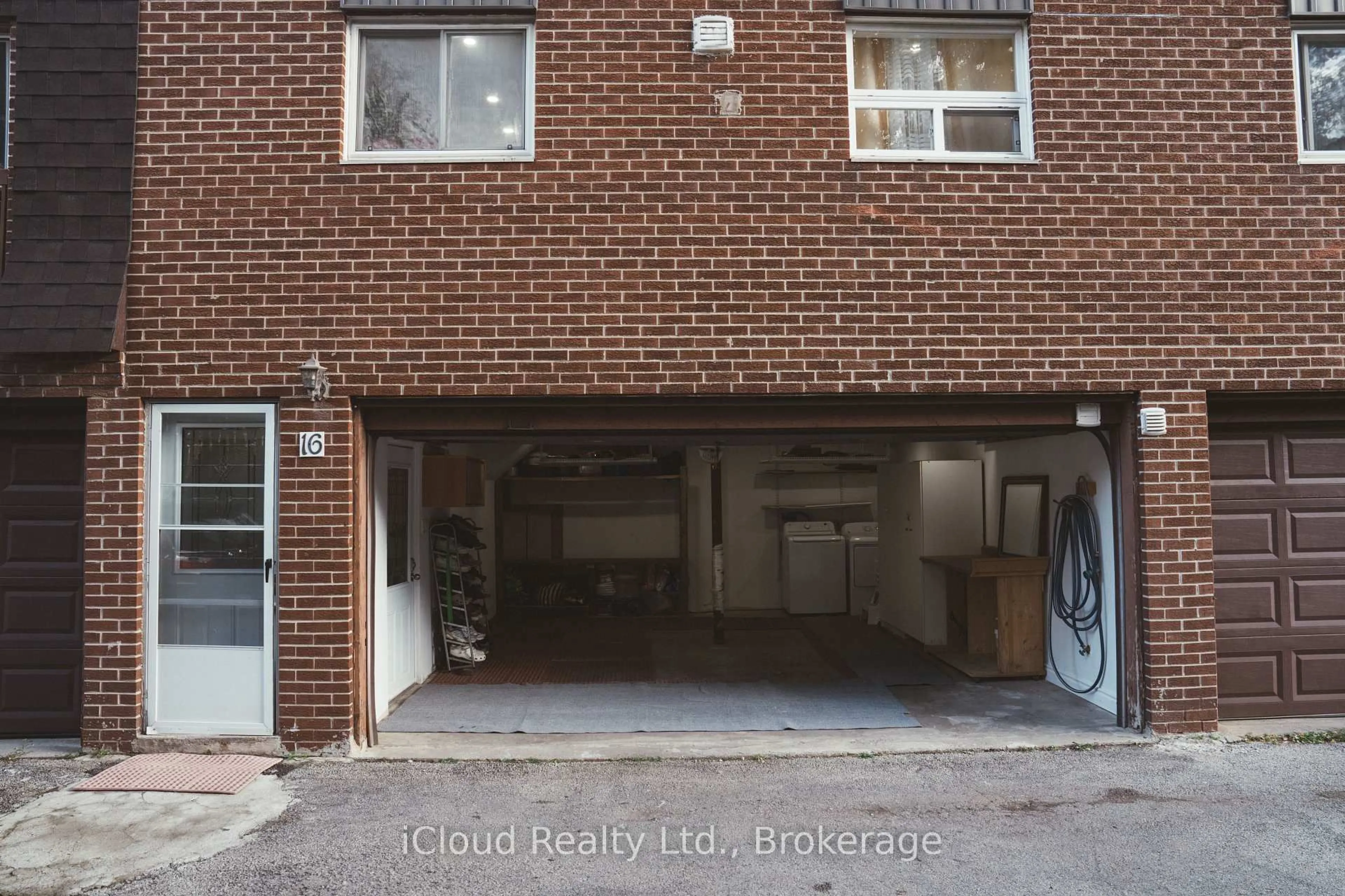 Indoor garage for 50 Coleman Ave #16, Toronto Ontario M4C 1P7