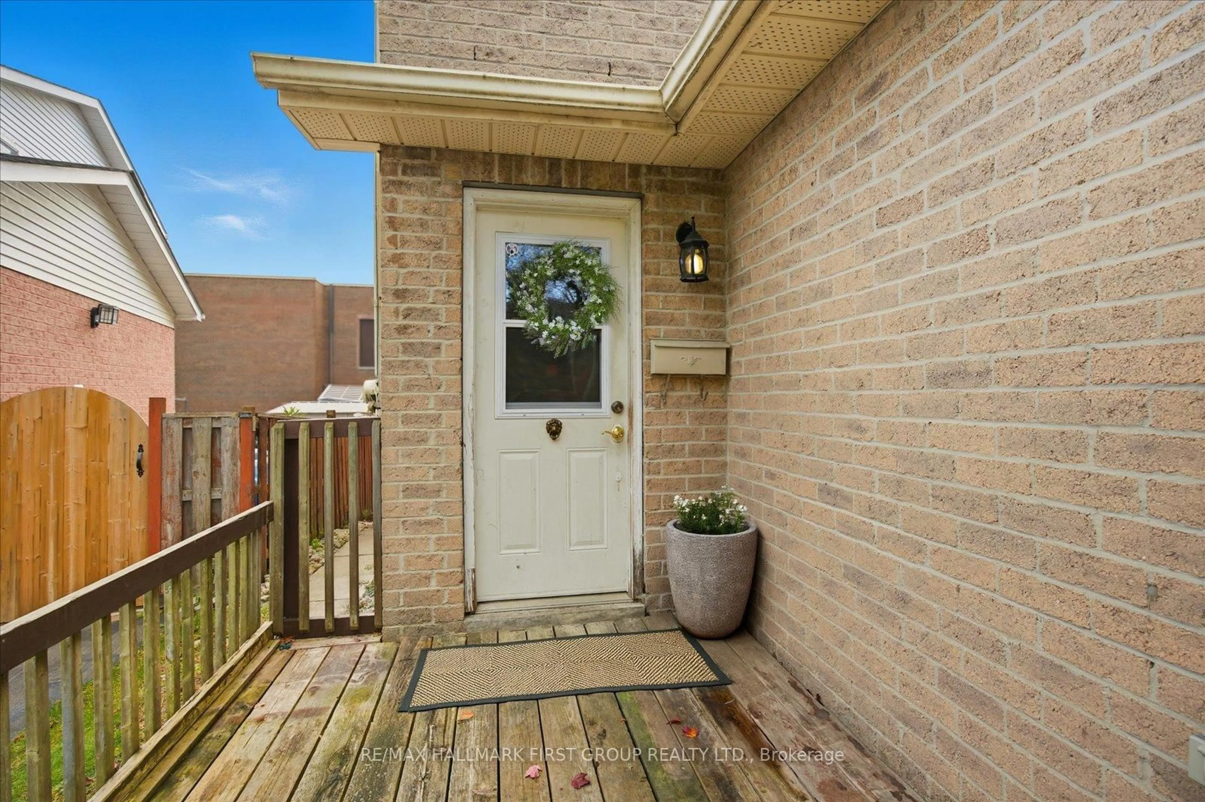Unknown for 67 Frazer Rd, Ajax Ontario L1S 4B4