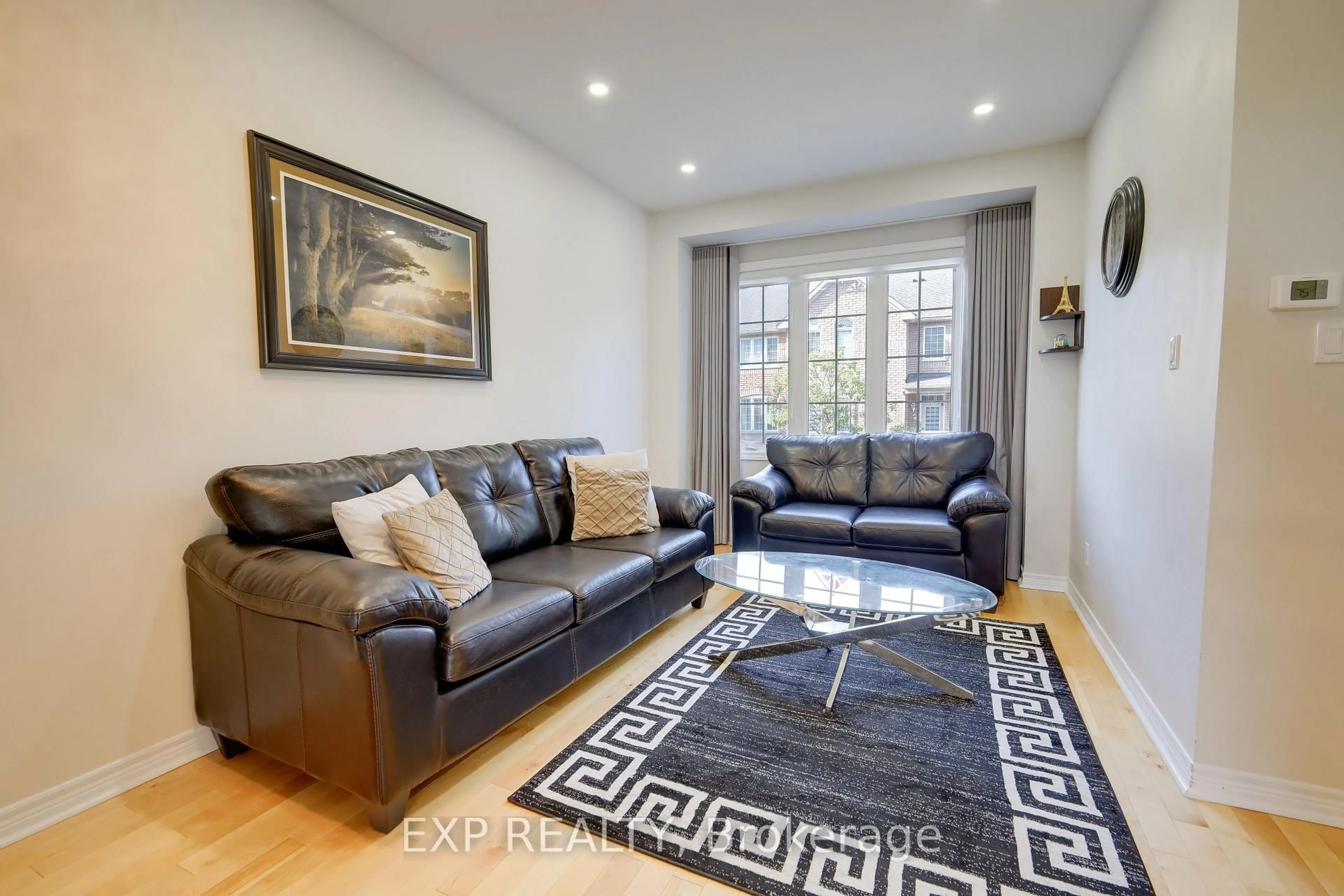 Living room with furniture, unknown for 29 Annable Lane, Ajax Ontario L1S 7S6