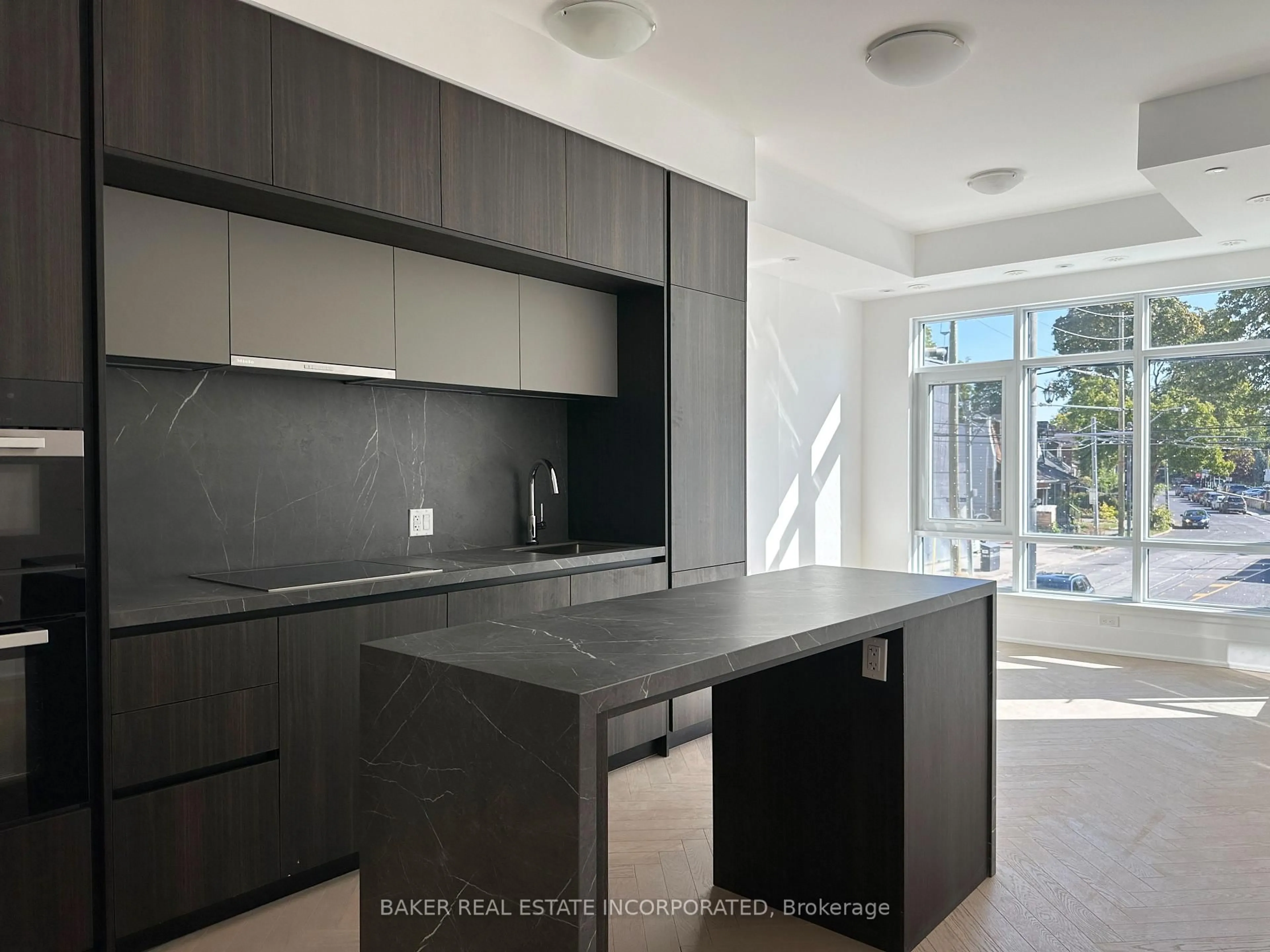 Unknown for 800 Broadview Ave #205, Toronto Ontario M4K 2P7
