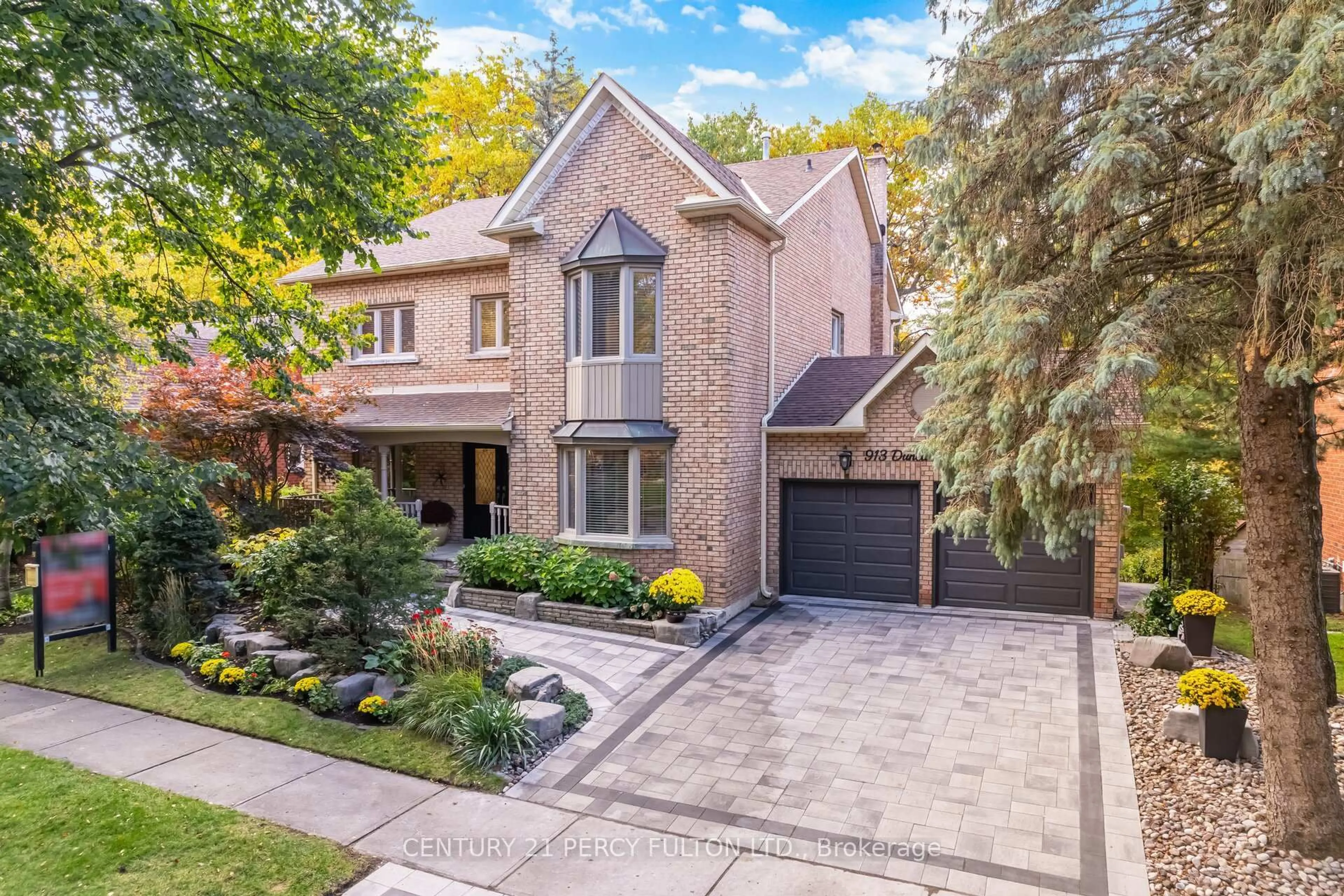 Home with brick exterior material, street for 913 Duncannon Dr, Pickering Ontario L1X 2M4
