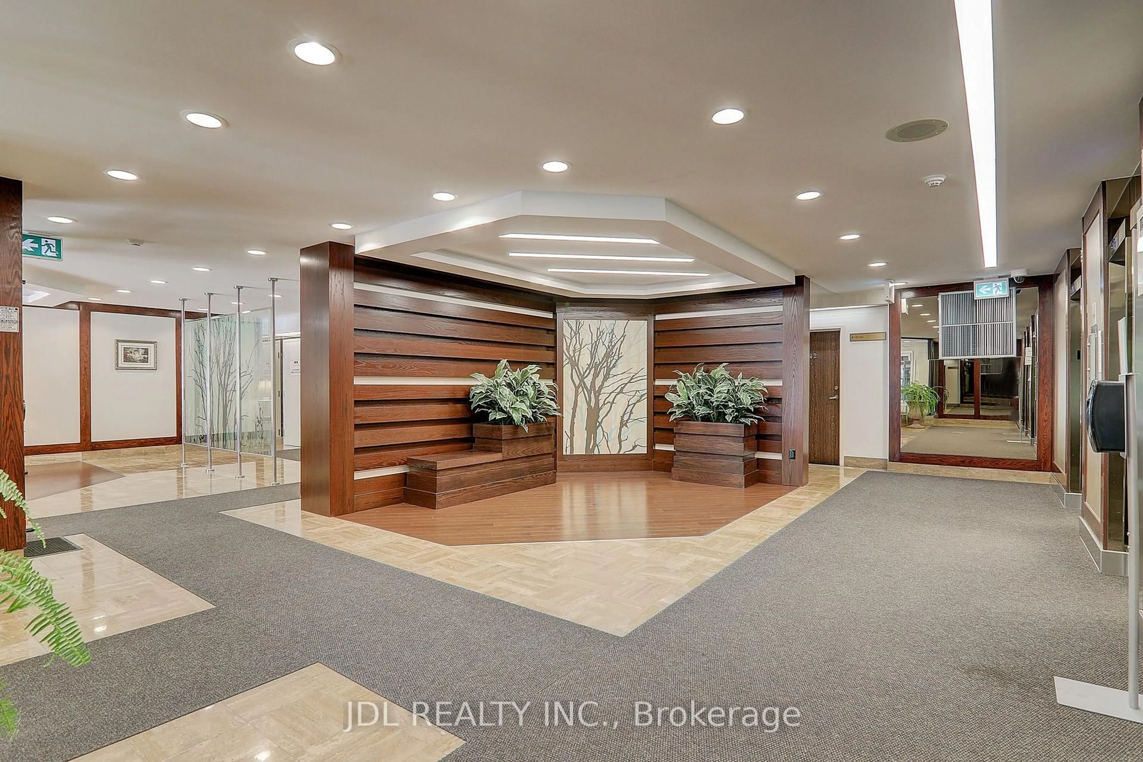 Unknown for 25 Bamburgh Circ #636, Toronto Ontario M1W 3W2