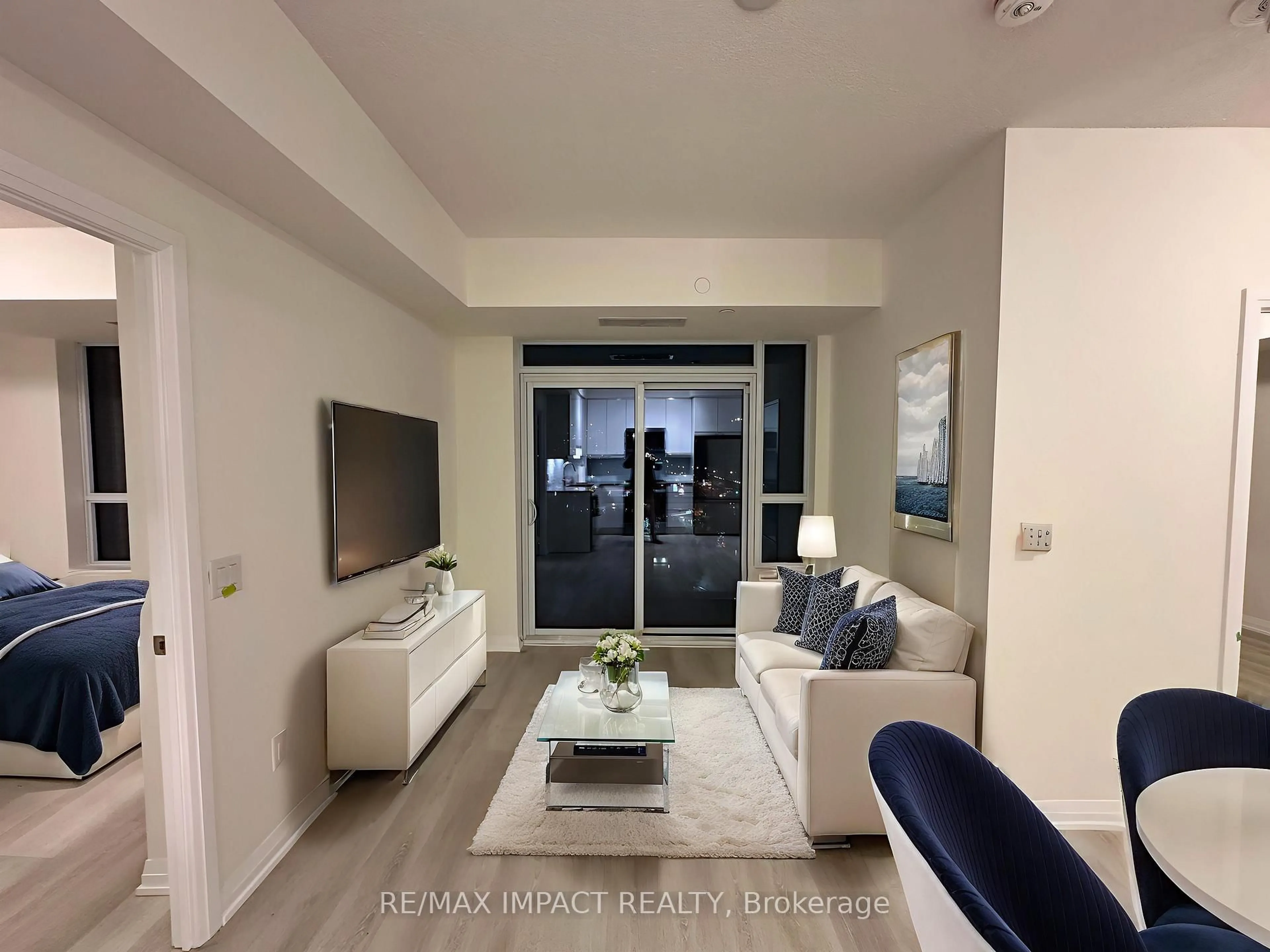 Living room with furniture, unknown for 3270 Sheppard Ave #821, Toronto Ontario M1T 3K3