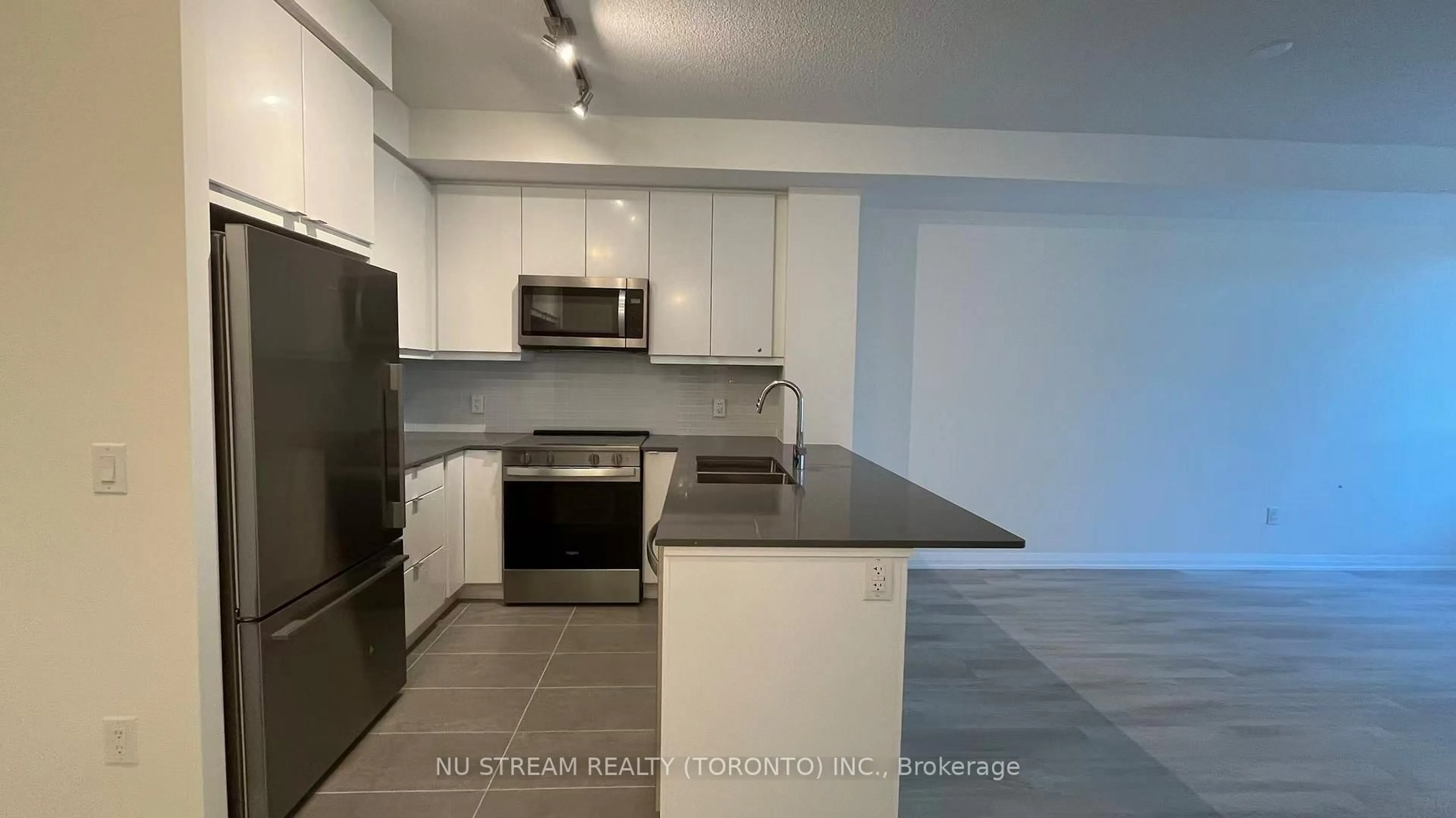 Standard kitchen, unknown for 3260 Sheppard Ave #310, Toronto Ontario M1T 3K3