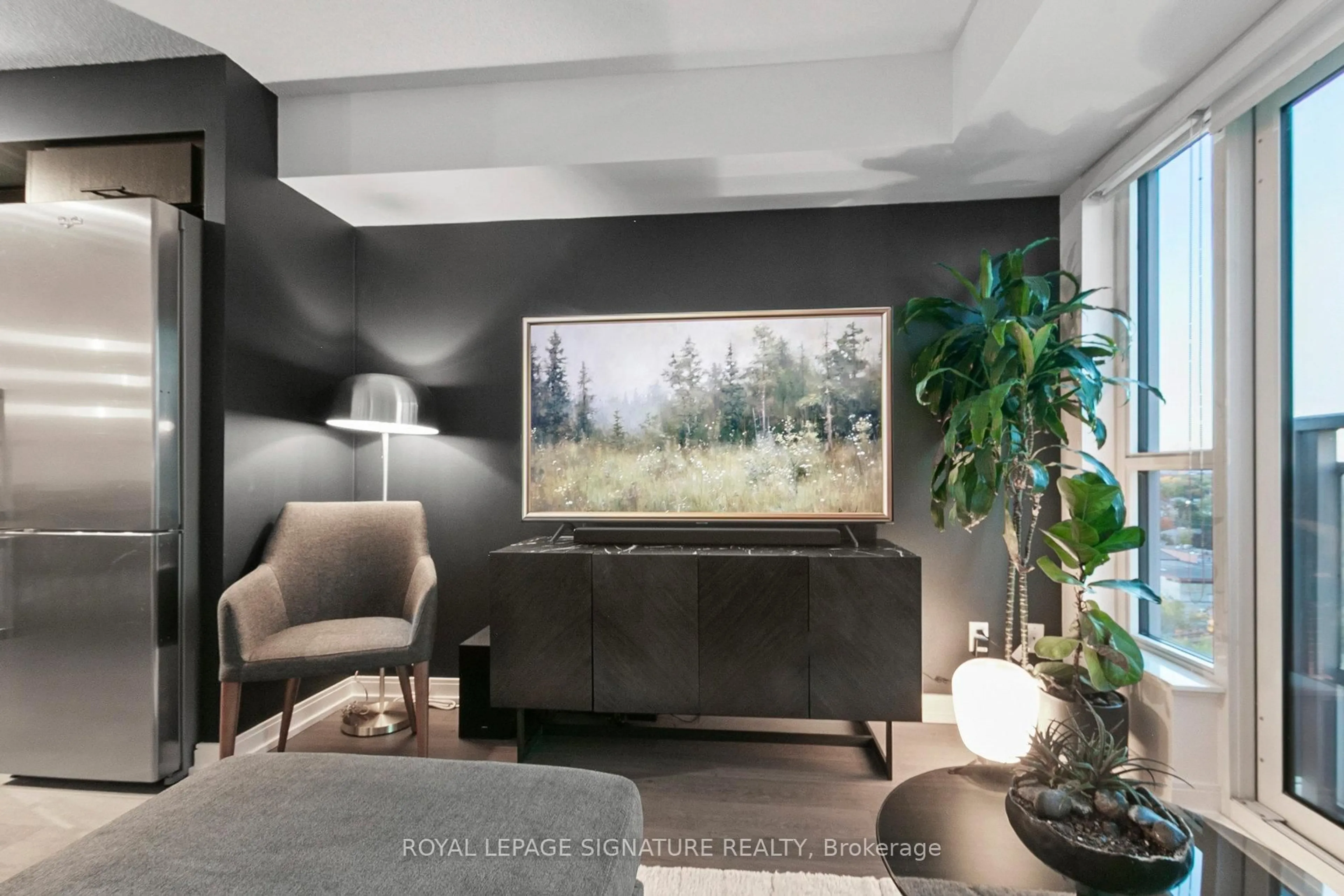 Home theater for 255 Village green Sq #1301, Toronto Ontario M1S 0L7