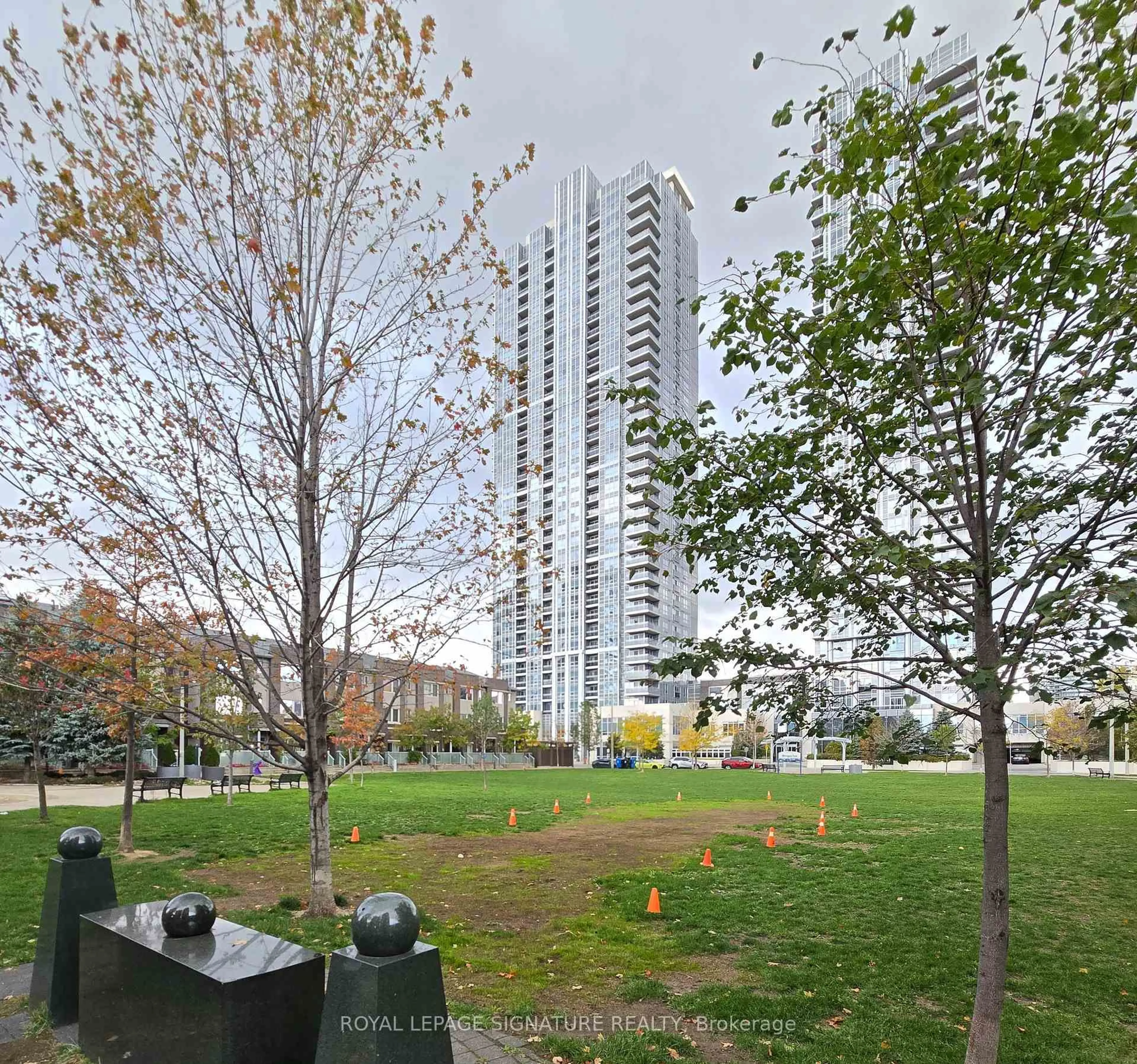 Patio, unknown for 275 Village Green Sq #2616, Toronto Ontario M1S 0L8