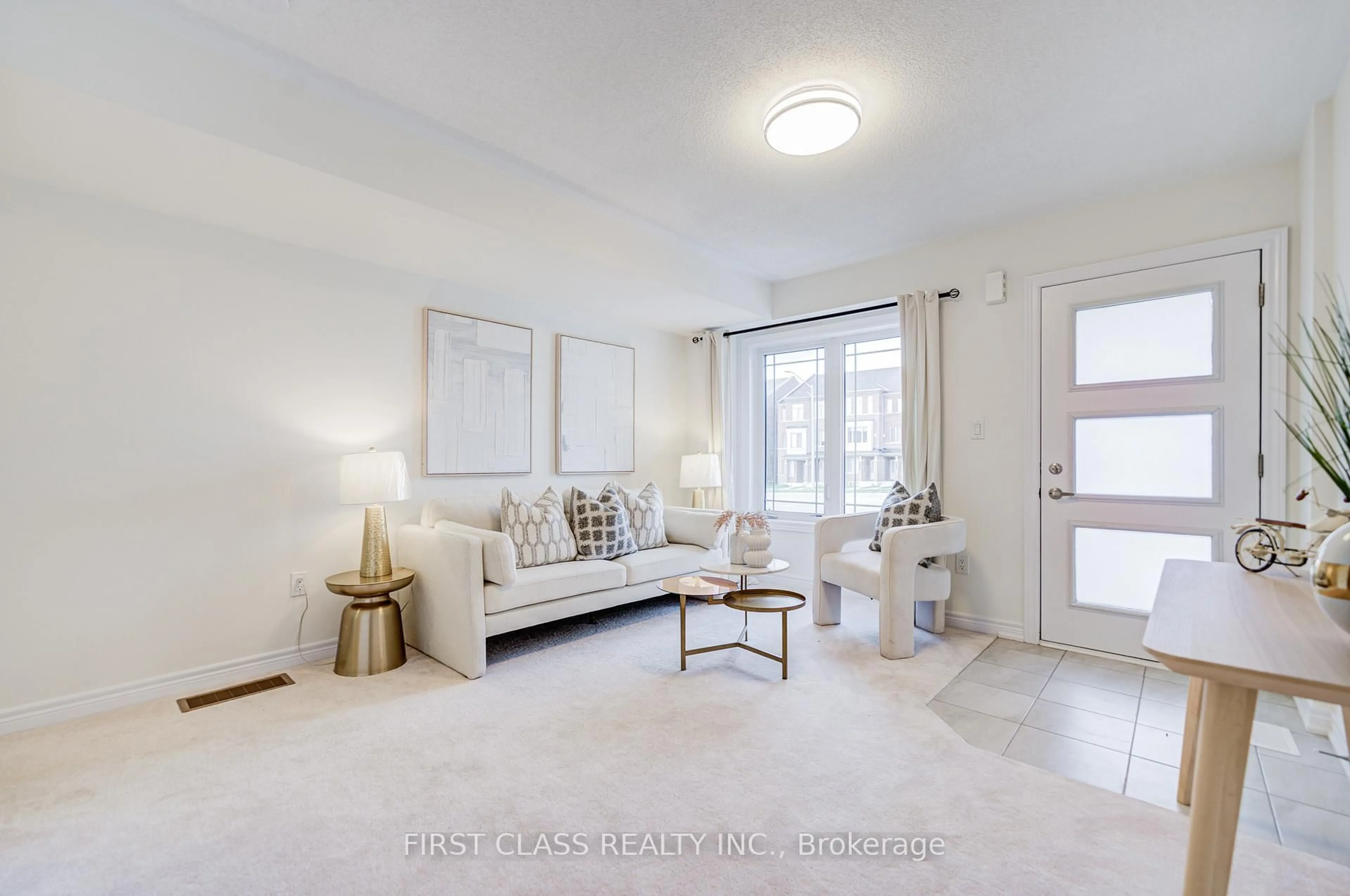 Living room with furniture, unknown for 2867 Whites Rd, Pickering Ontario L1X 2R4