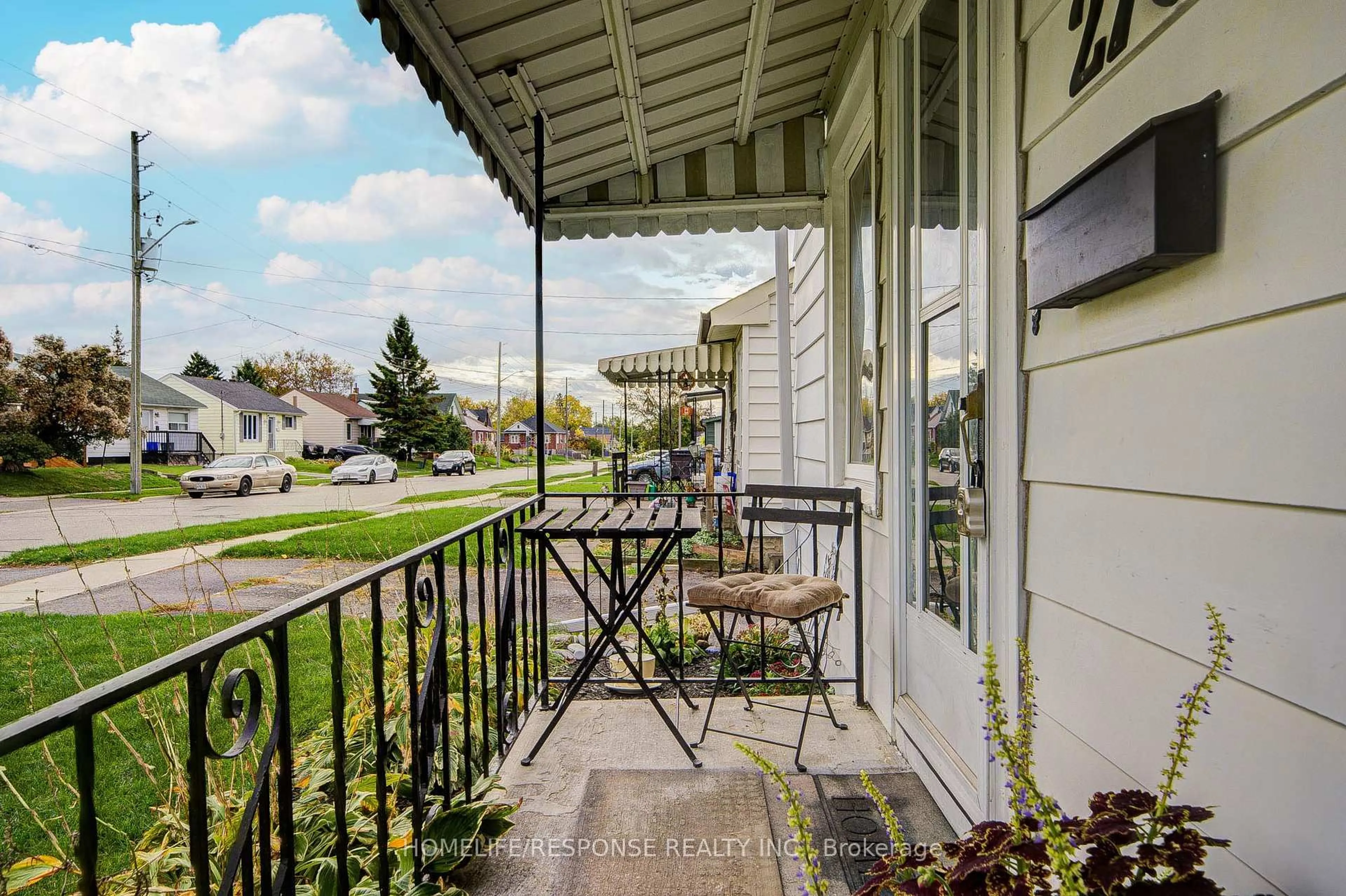 Patio, street for 278 Drew St, Oshawa Ontario L1H 5A7