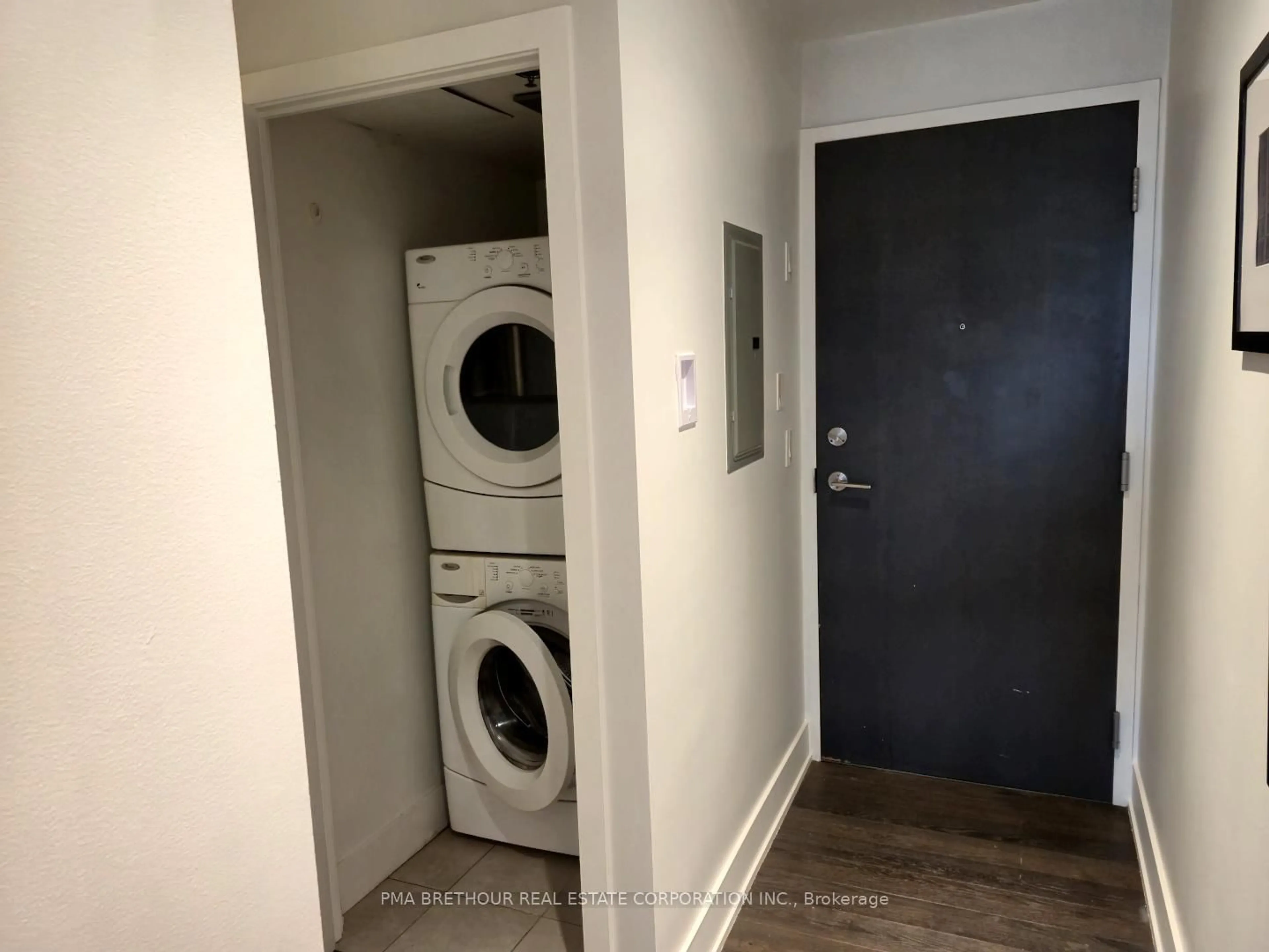 Laundry room for 630 Queen Street East St #407, Toronto Ontario M4M 1G3