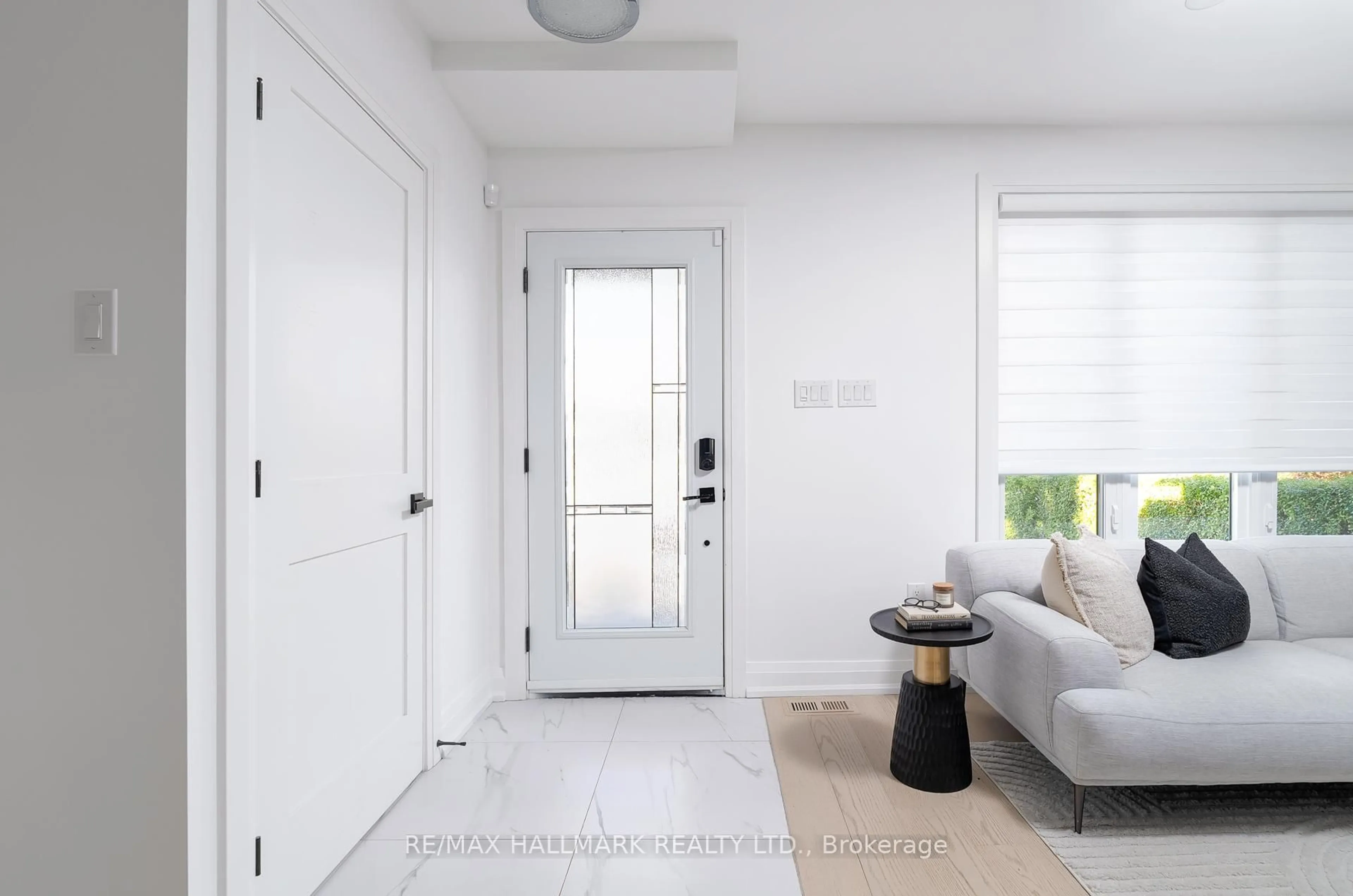 Indoor entryway for 3 Thyra Ave, Toronto Ontario M4C 5G4