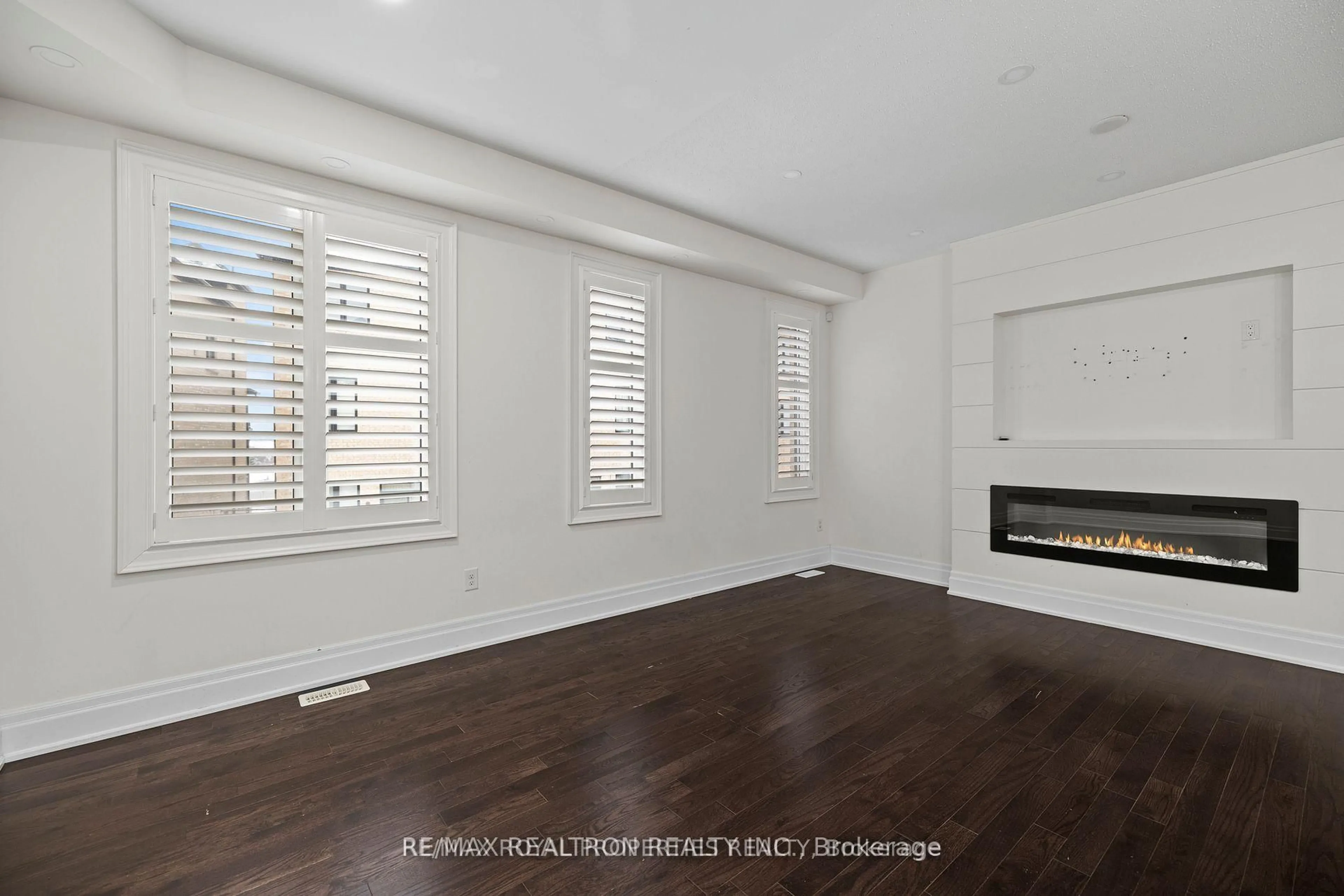 A pic of a room for 7 Quarrie Lane, Ajax Ontario L1T 0N1