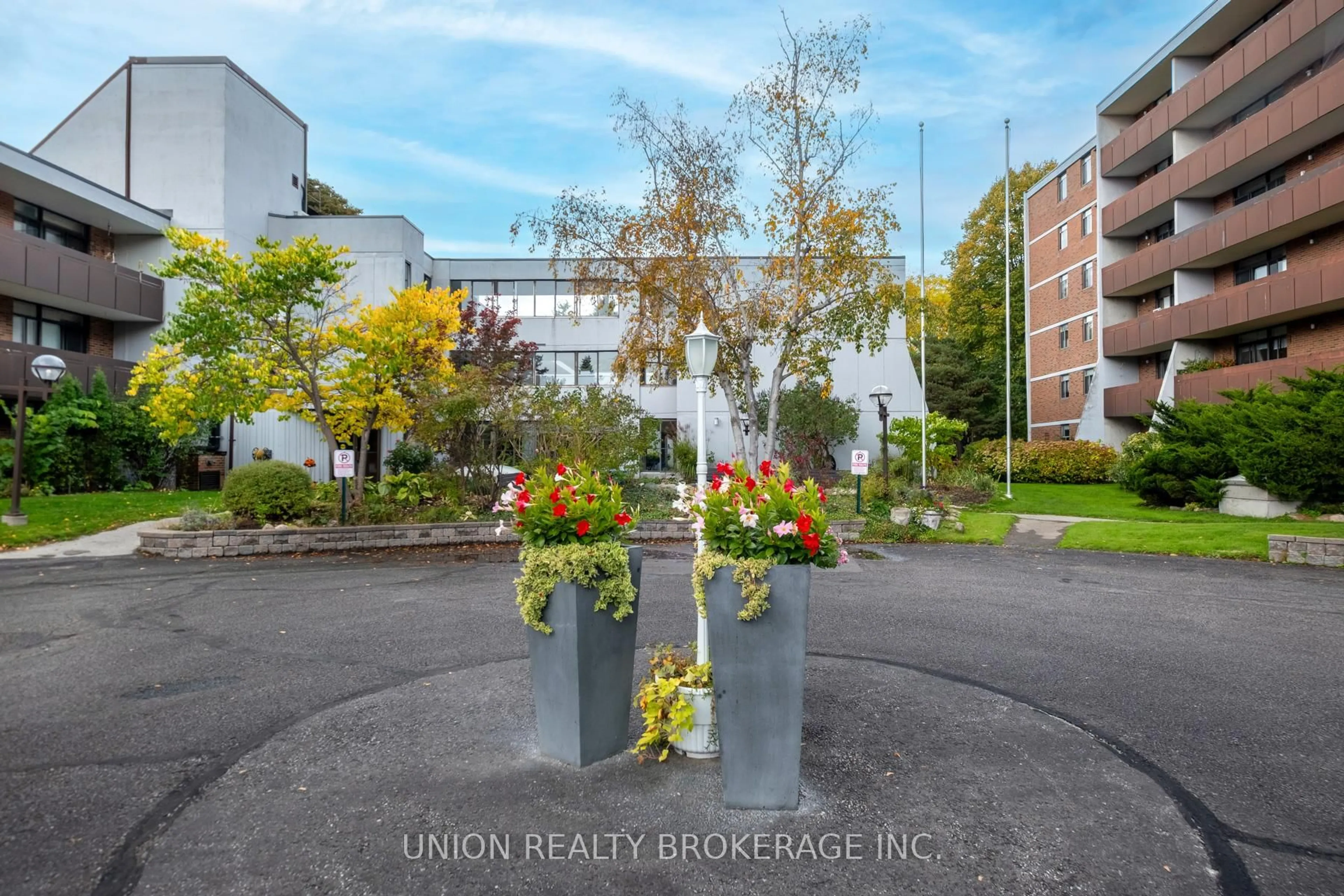 Unknown for 50 Old Kingston Rd #5-104, Toronto Ontario M1E 4Y1