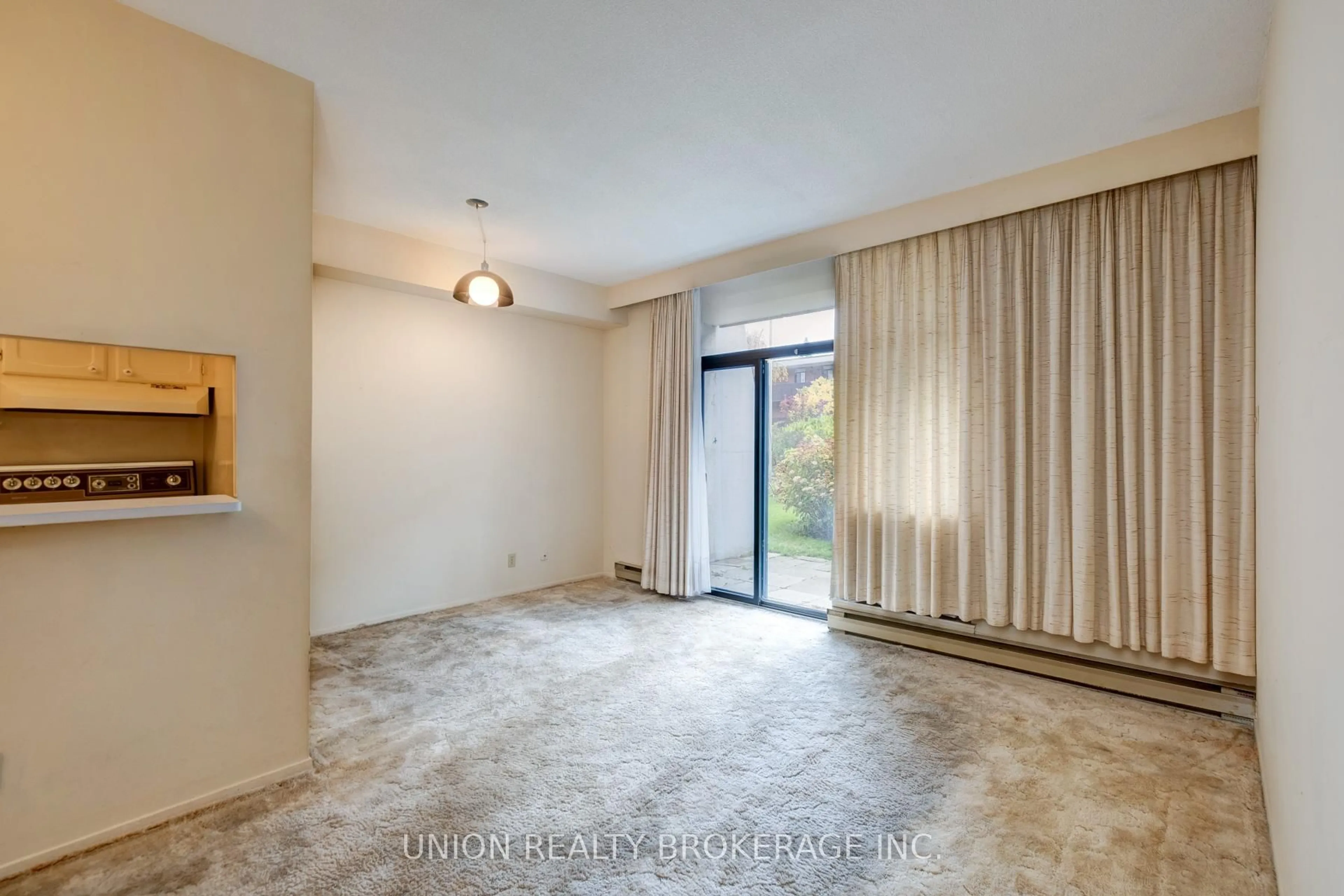 A pic of a room for 50 Old Kingston Rd #5-104, Toronto Ontario M1E 4Y1