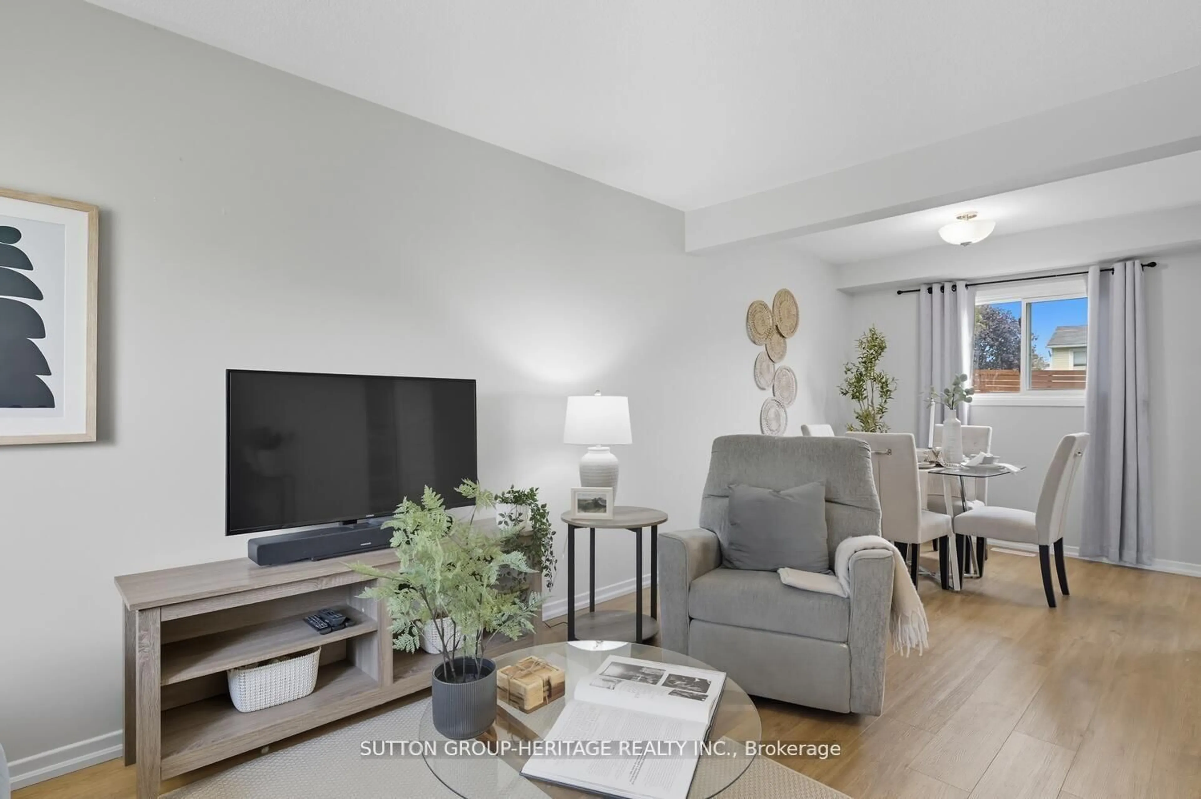 Living room with furniture, unknown for 23 Swanston Cres, Ajax Ontario L1S 3J5