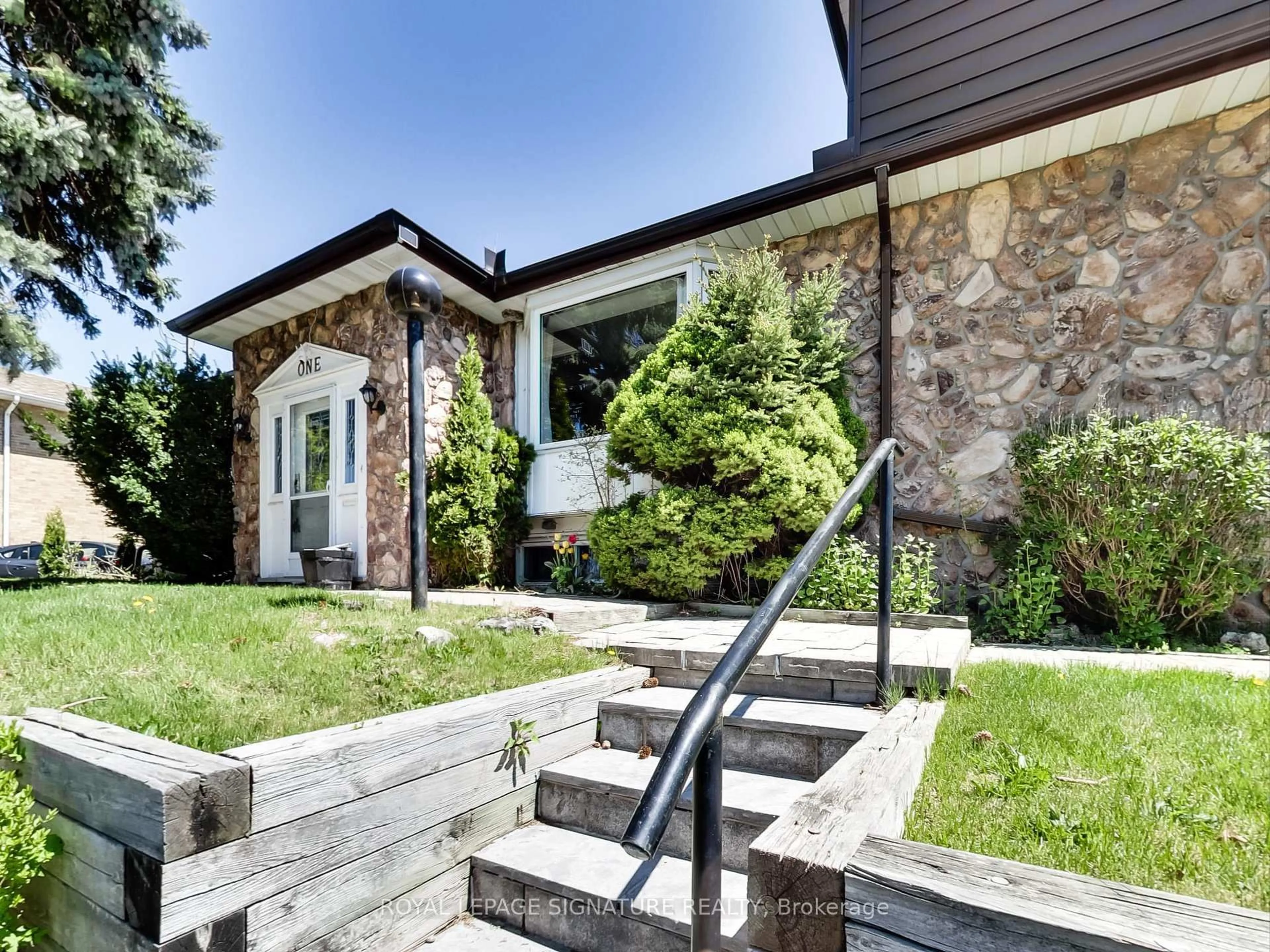 Home with brick exterior material, street for 1 Kencliff Cres, Toronto Ontario M1P 4E2