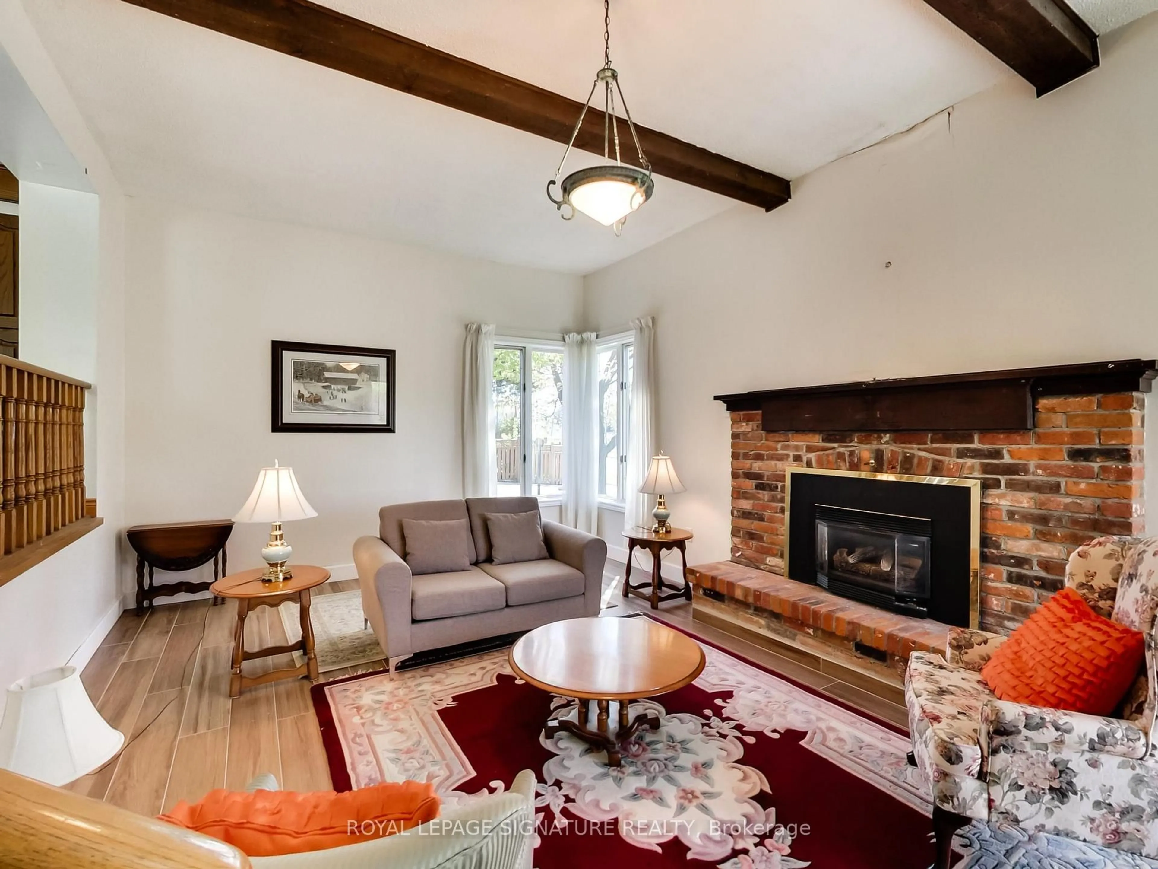 Living room with furniture, unknown for 1 Kencliff Cres, Toronto Ontario M1P 4E2