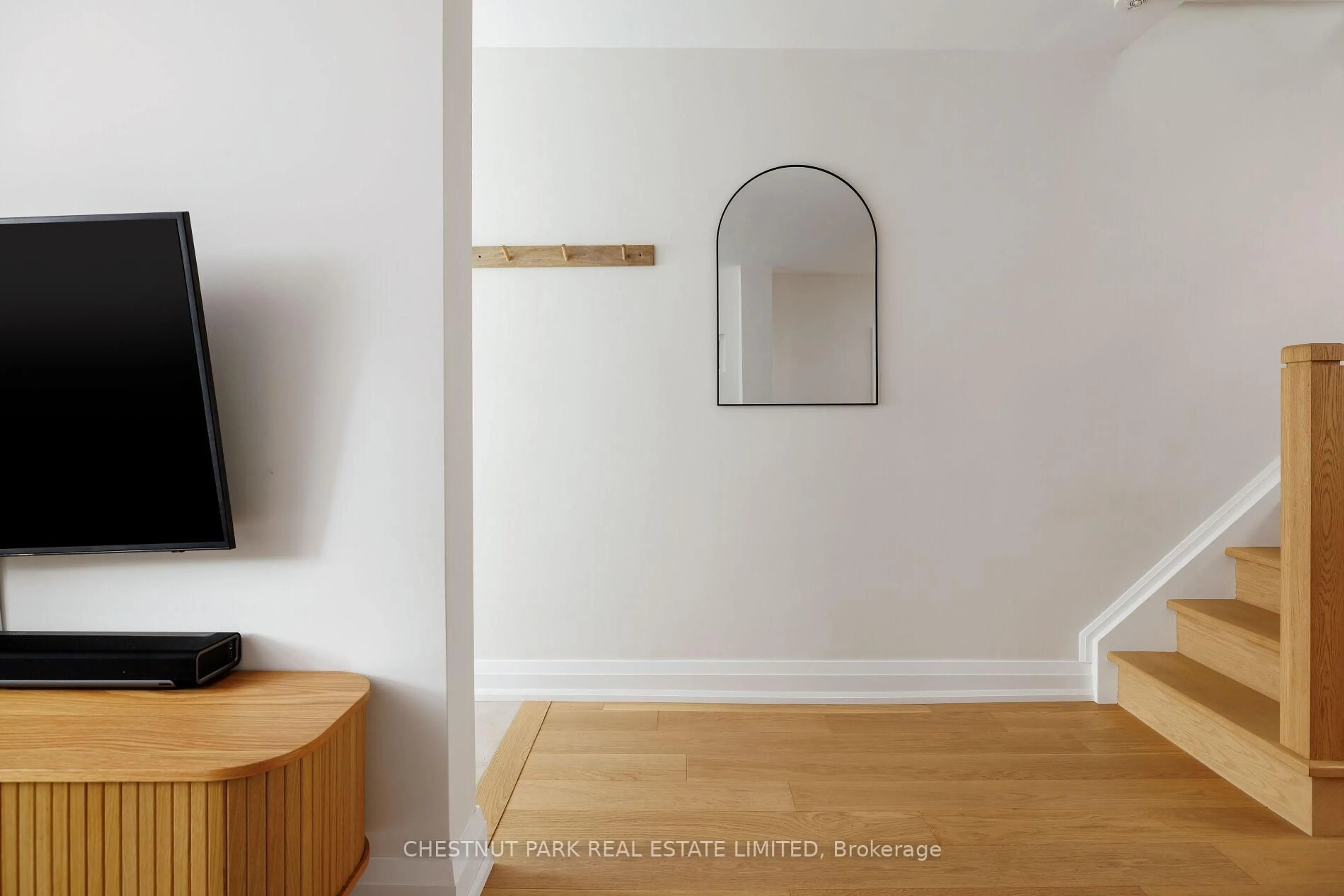 A pic of a room for 107 Kent Rd, Toronto Ontario M4L 2X5