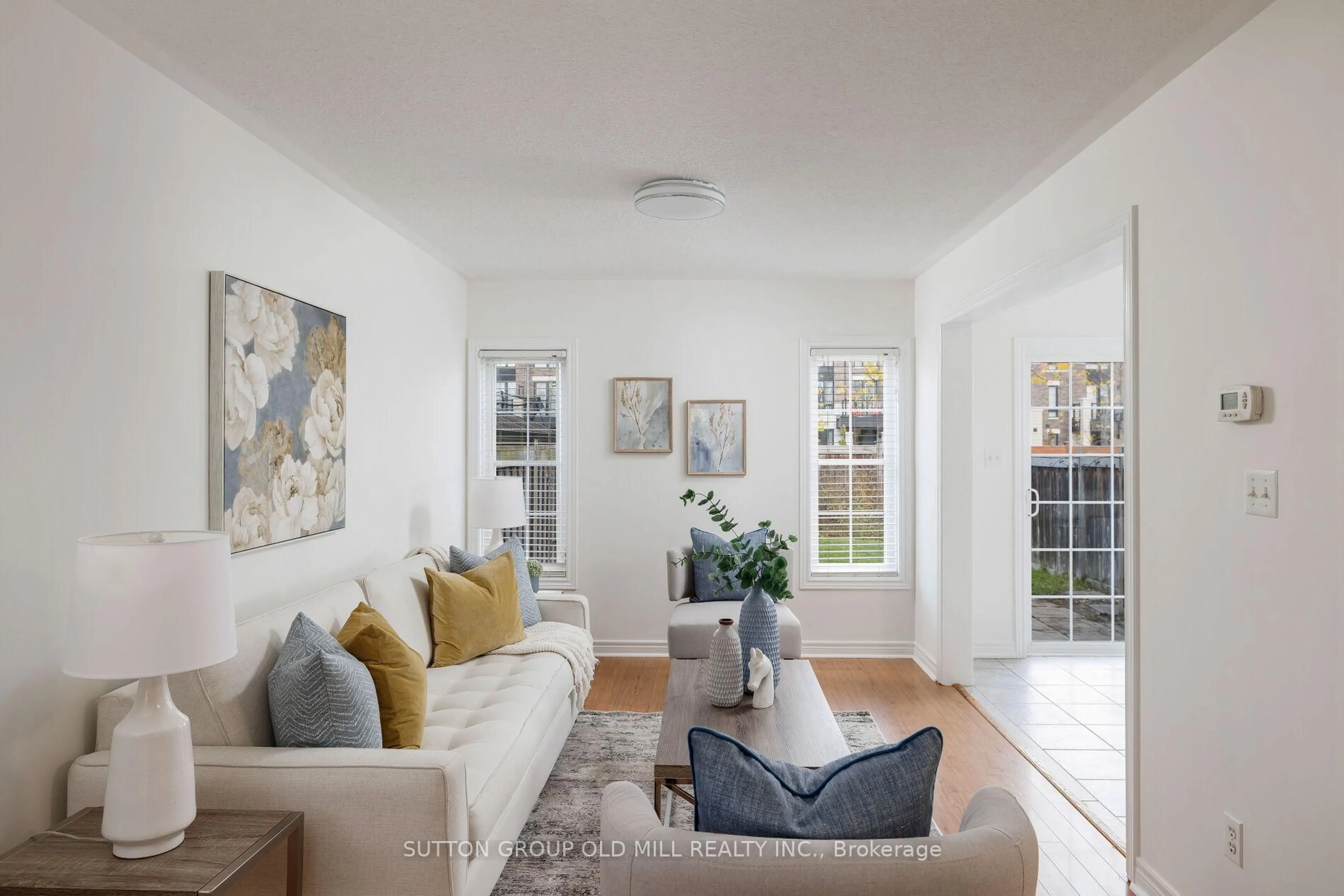 Living room with furniture, unknown for 85 Barchester Cres, Whitby Ontario L1M 2L6