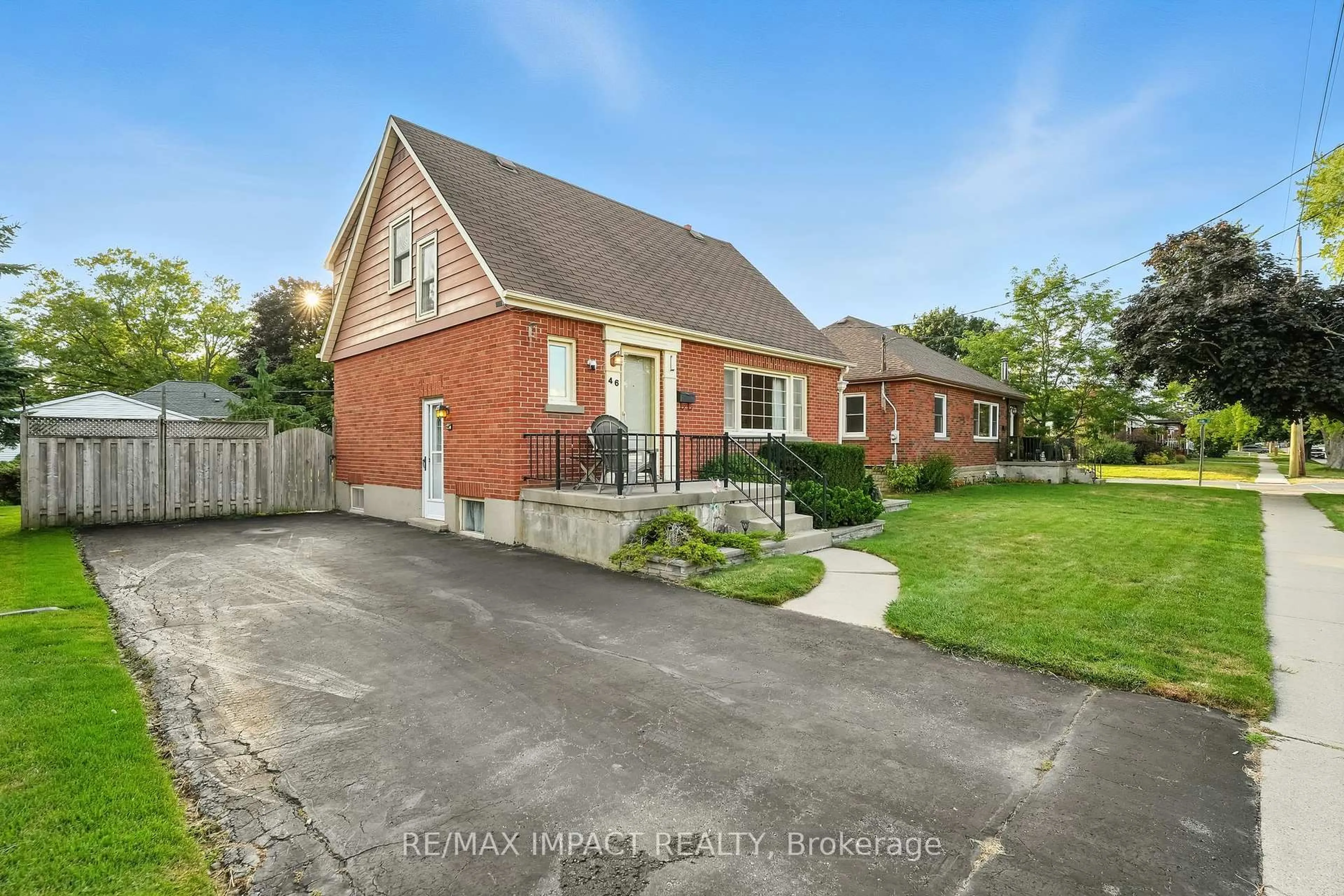 Home with brick exterior material, street for 46 Simpson Ave, Clarington Ontario L1C 2H8