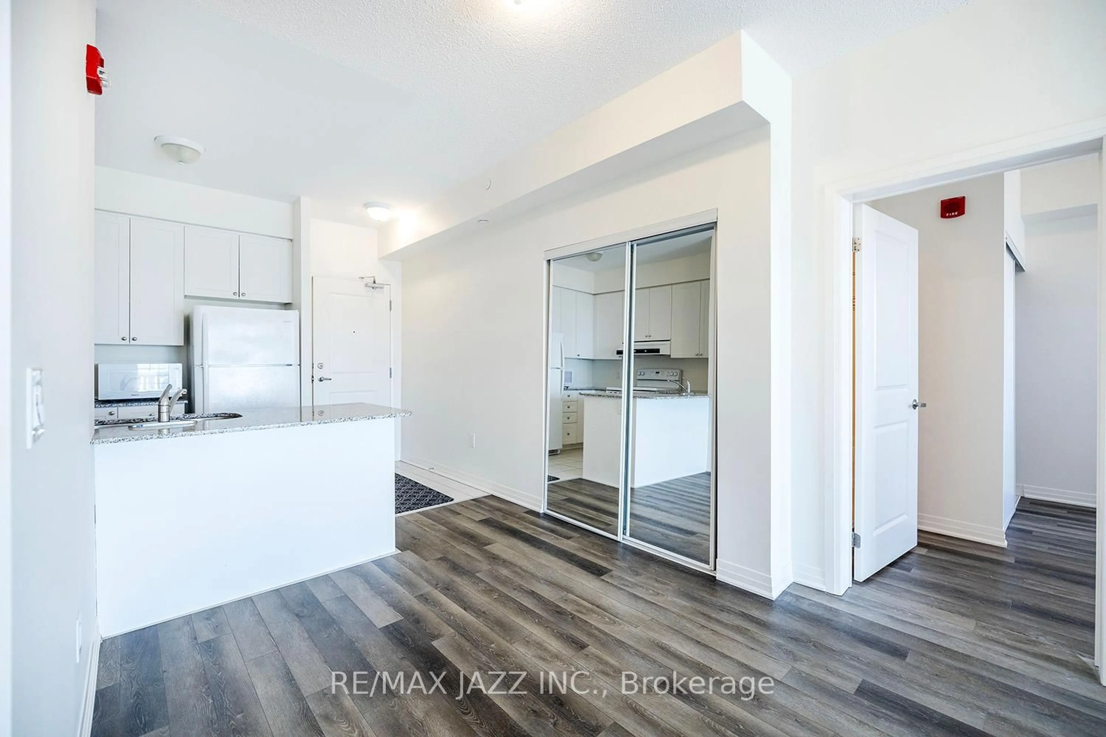 Unknown for 70 Shipway Ave #412, Clarington Ontario L1B 0V7