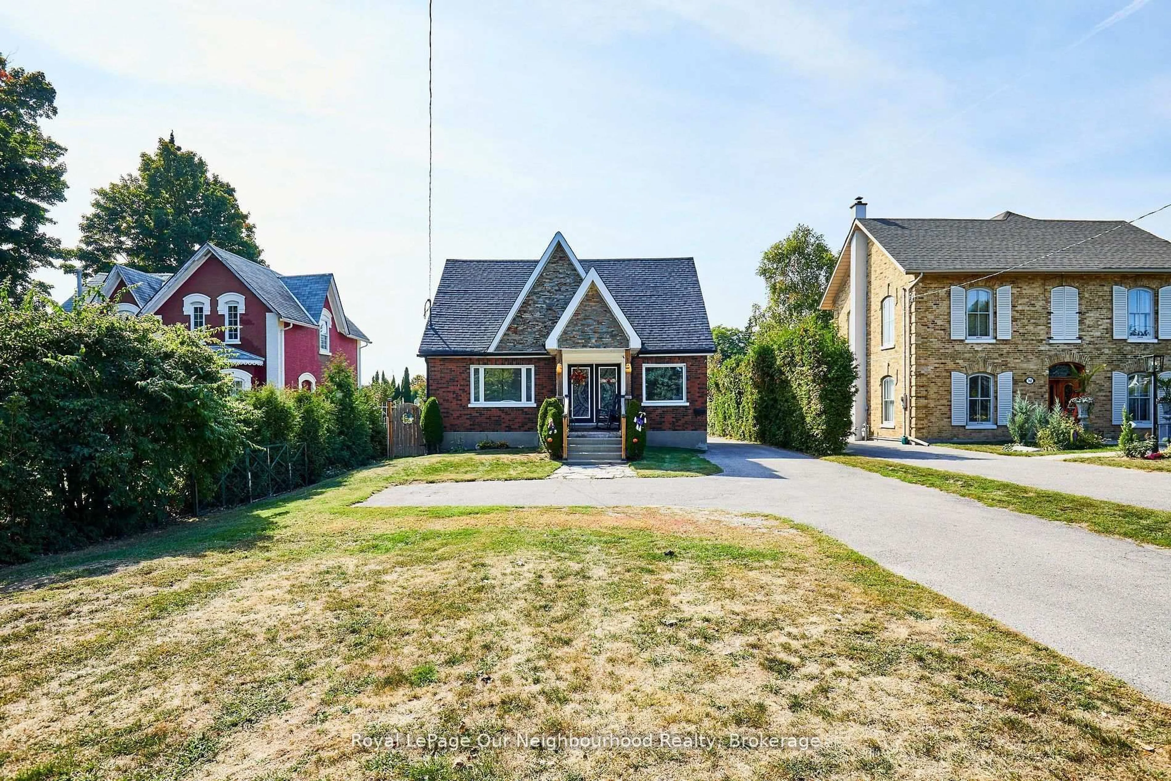 Home with brick exterior material, street for 738 Simcoe St, Oshawa Ontario L1G 4V8