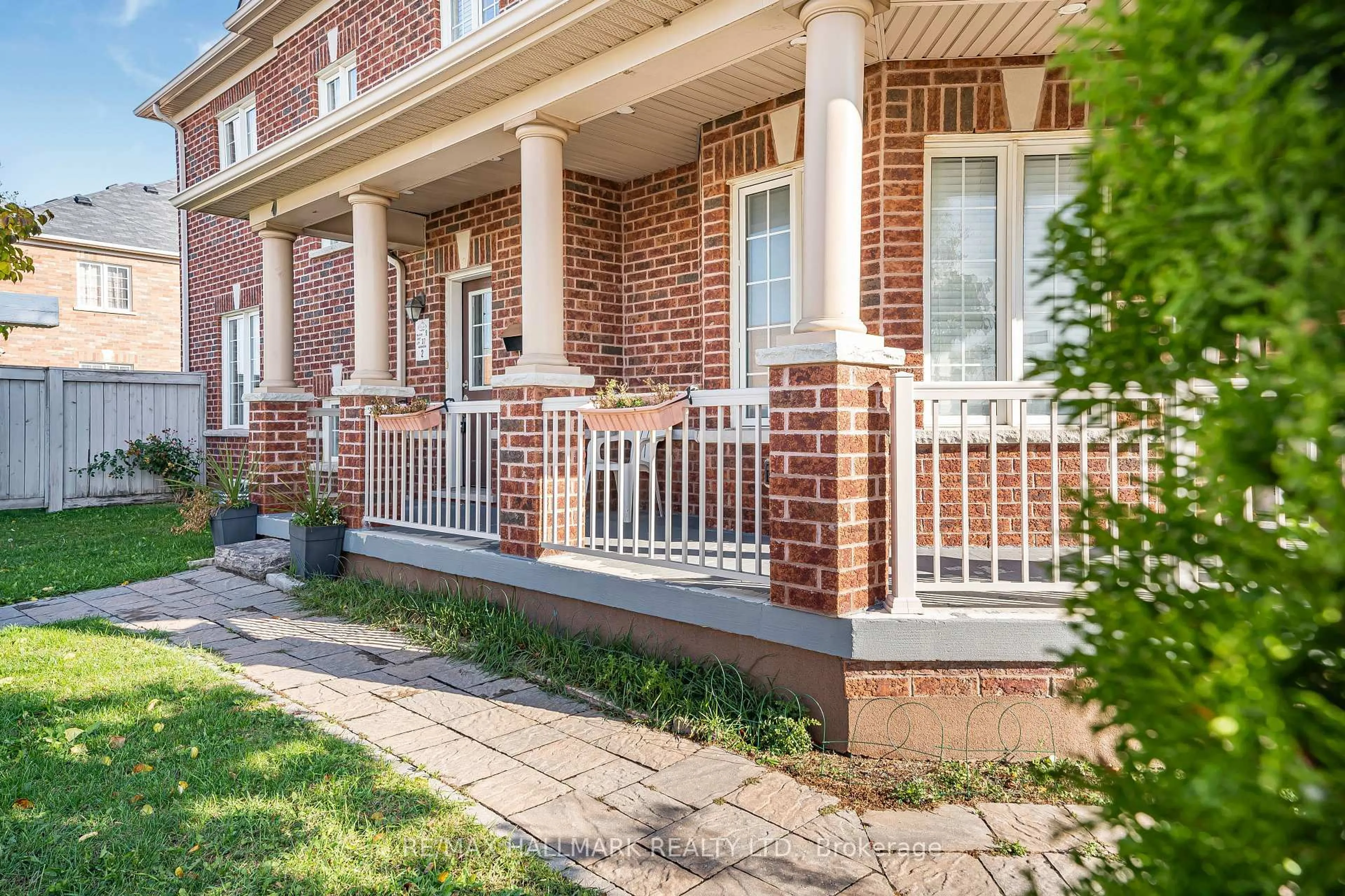 Home with brick exterior material, street for 2 Telstar Way, Whitby Ontario L1M 0G2