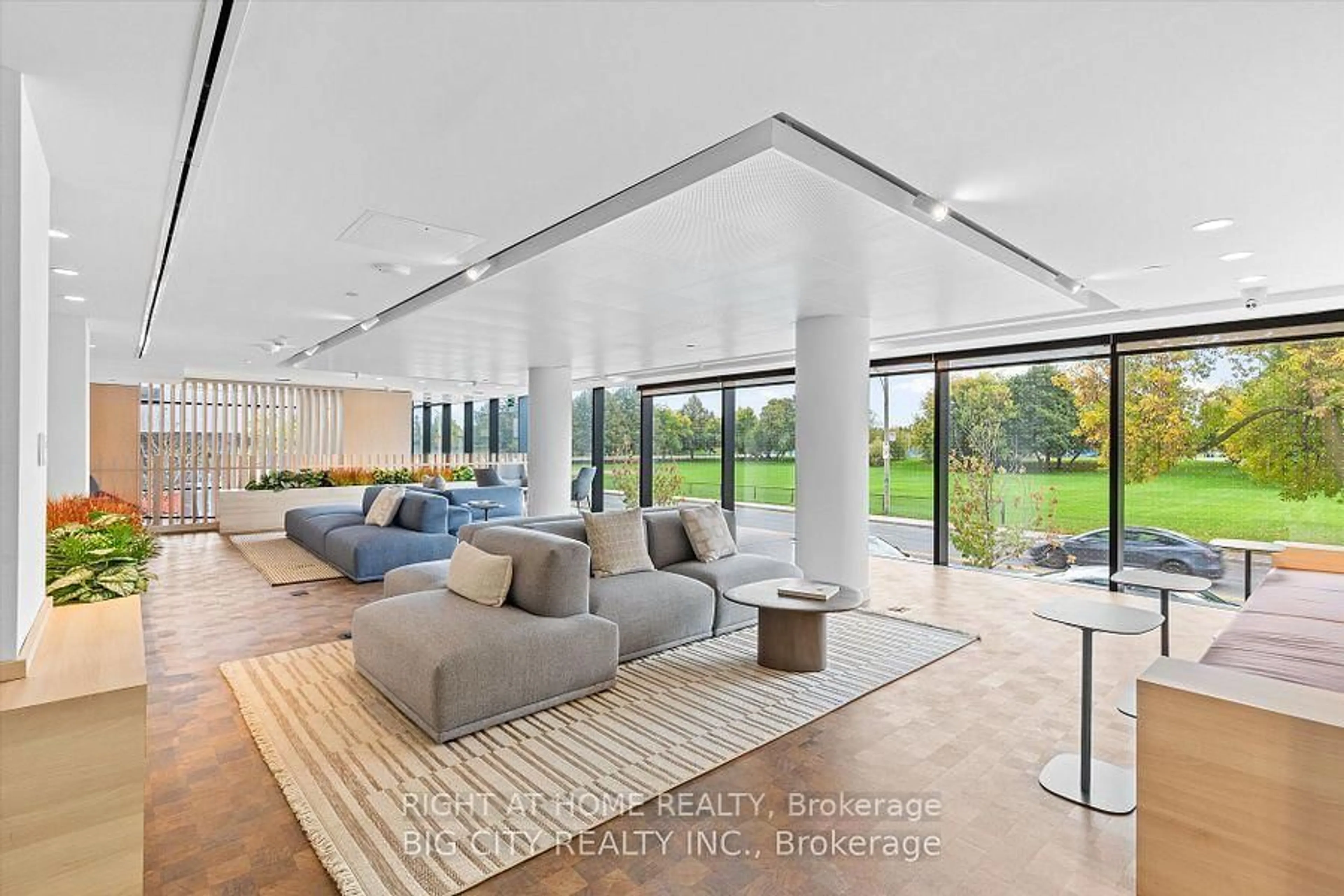 Indoor foyer for 1050 Eastern Ave #1303, Toronto Ontario M4L 0B7