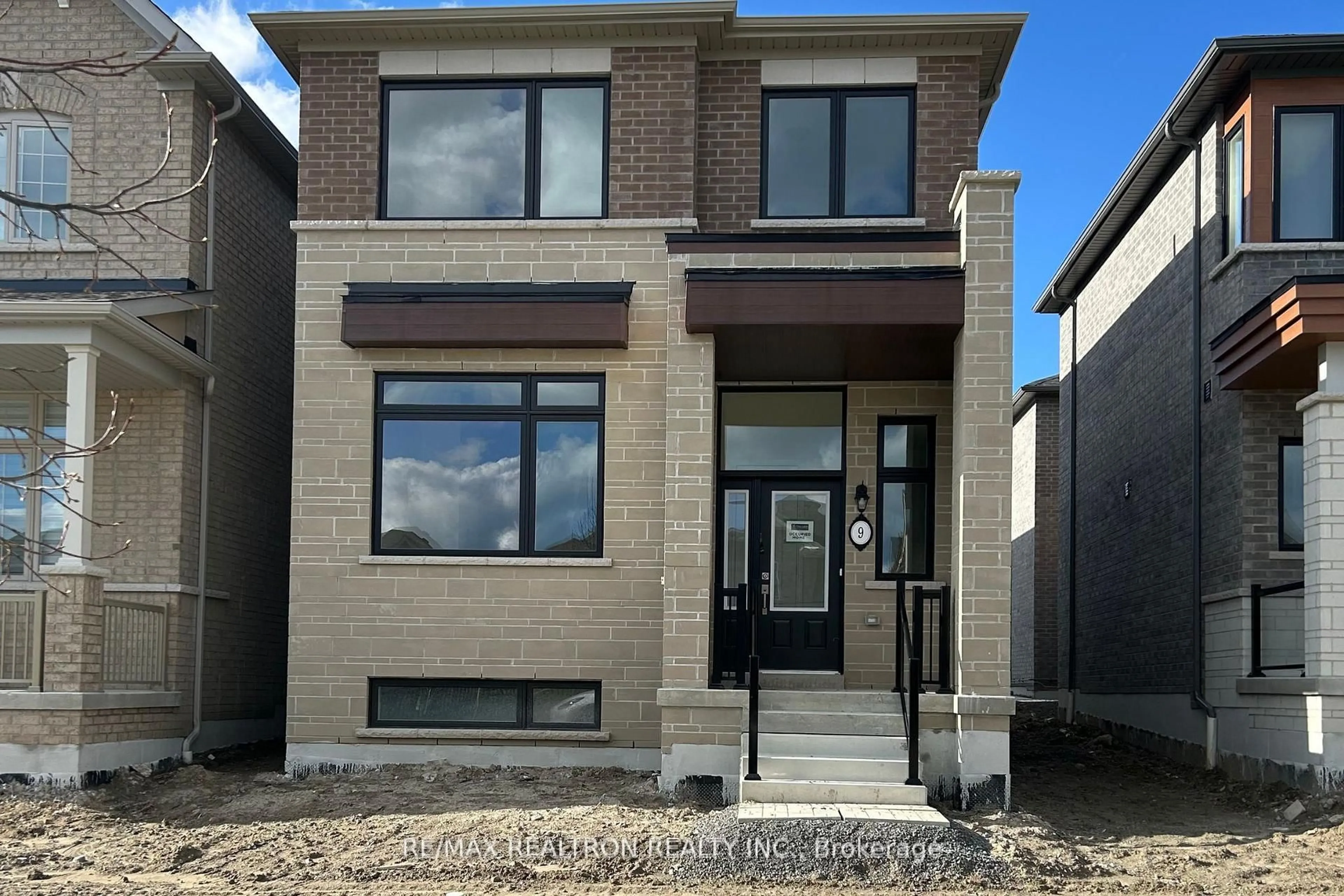 Home with brick exterior material, street for 9 Mountainside Cres, Whitby Ontario L1R 0P5