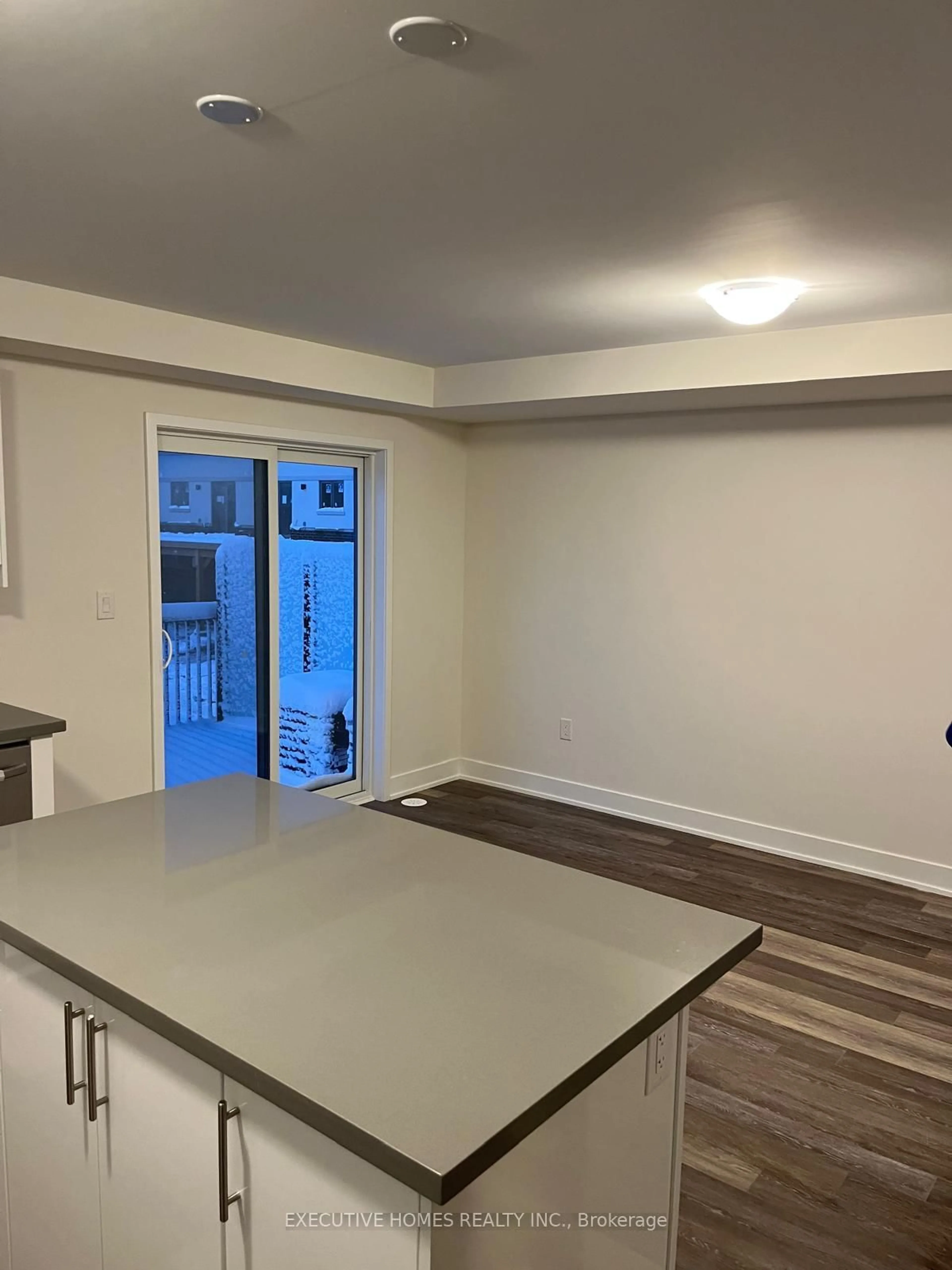 A pic of a room for 1377 Shankel Rd #50, Oshawa Ontario L1K 1A9