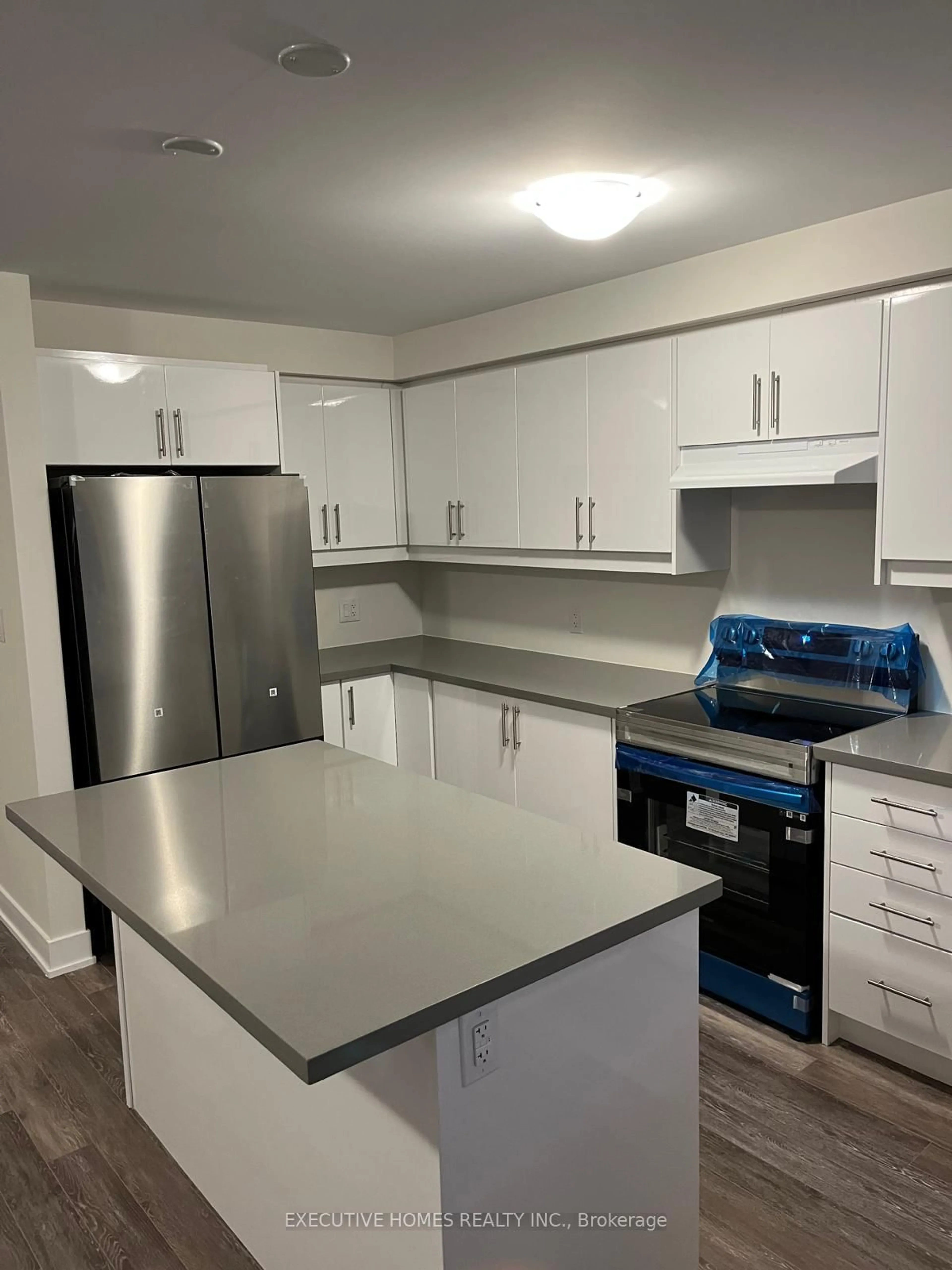 Standard kitchen, unknown for 1377 Shankel Rd #50, Oshawa Ontario L1K 1A9