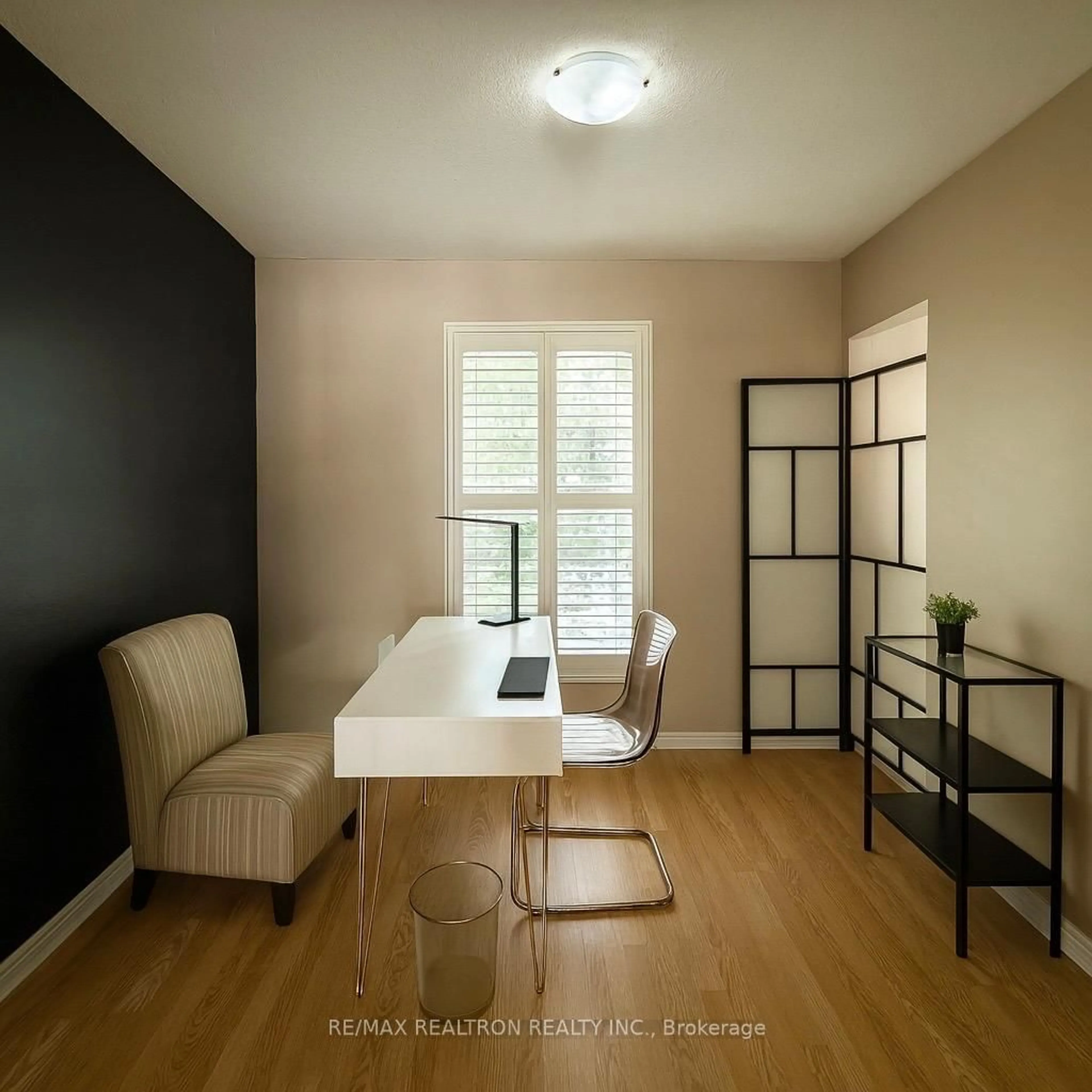 A pic of a room for 21 Vanessa Pl, Whitby Ontario L1N 6V1