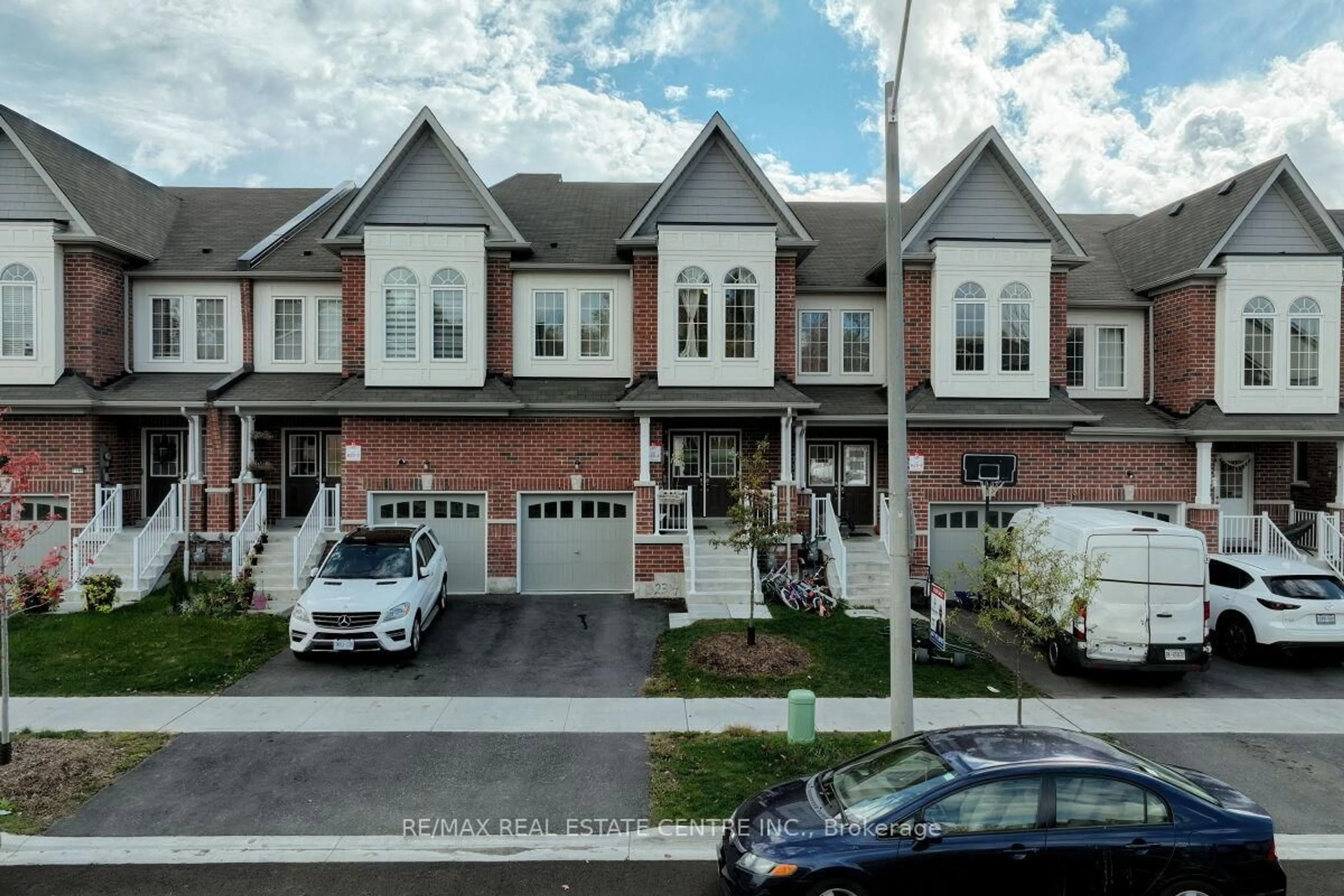 Unknown for 1195 Kettering Dr, Oshawa Ontario L1K 1A6
