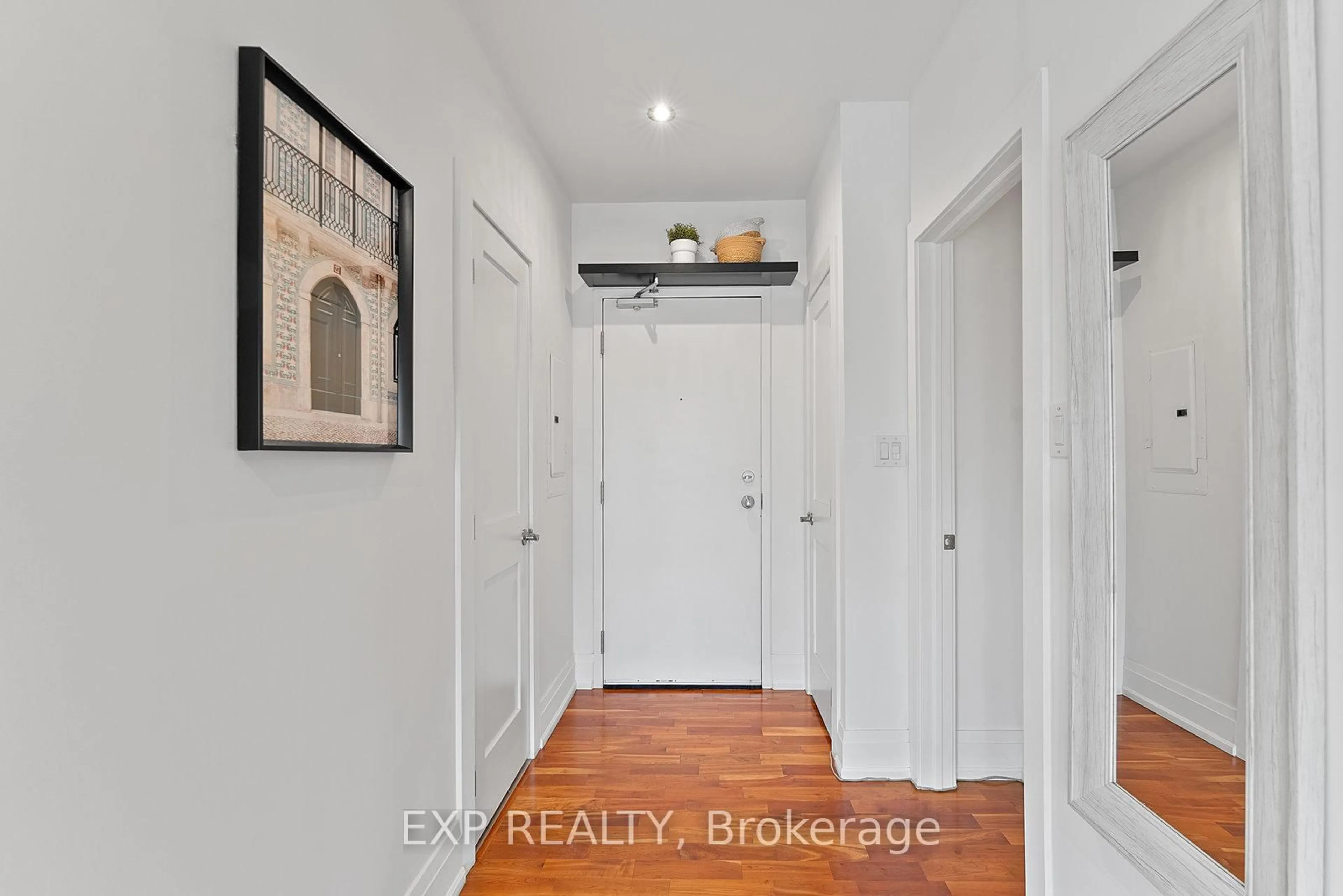 Indoor entryway for 660 Pape Ave #305, Toronto Ontario M4K 3S5