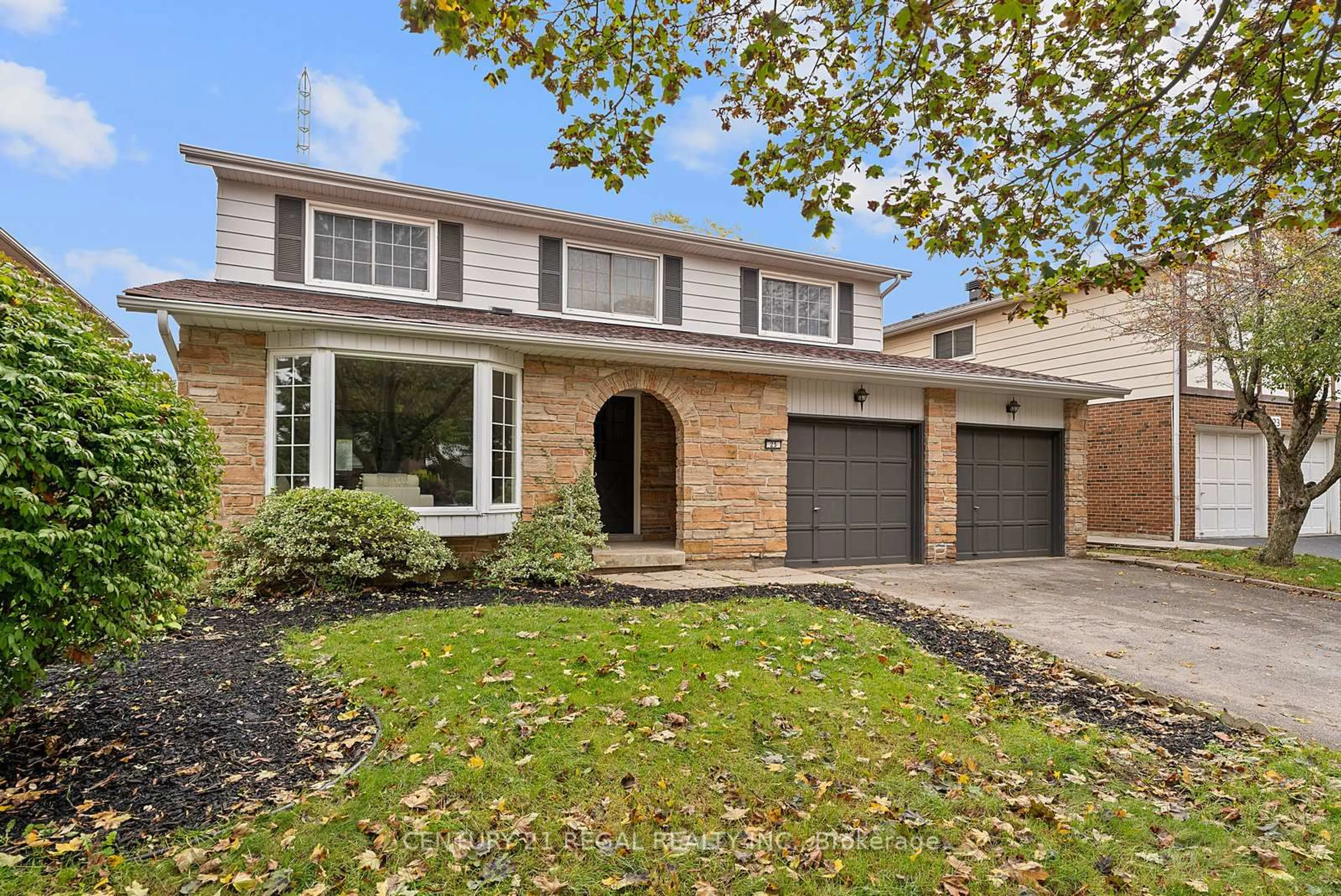 Home with brick exterior material, street for 25 Briarscross Blvd, Toronto Ontario M1S 3K1