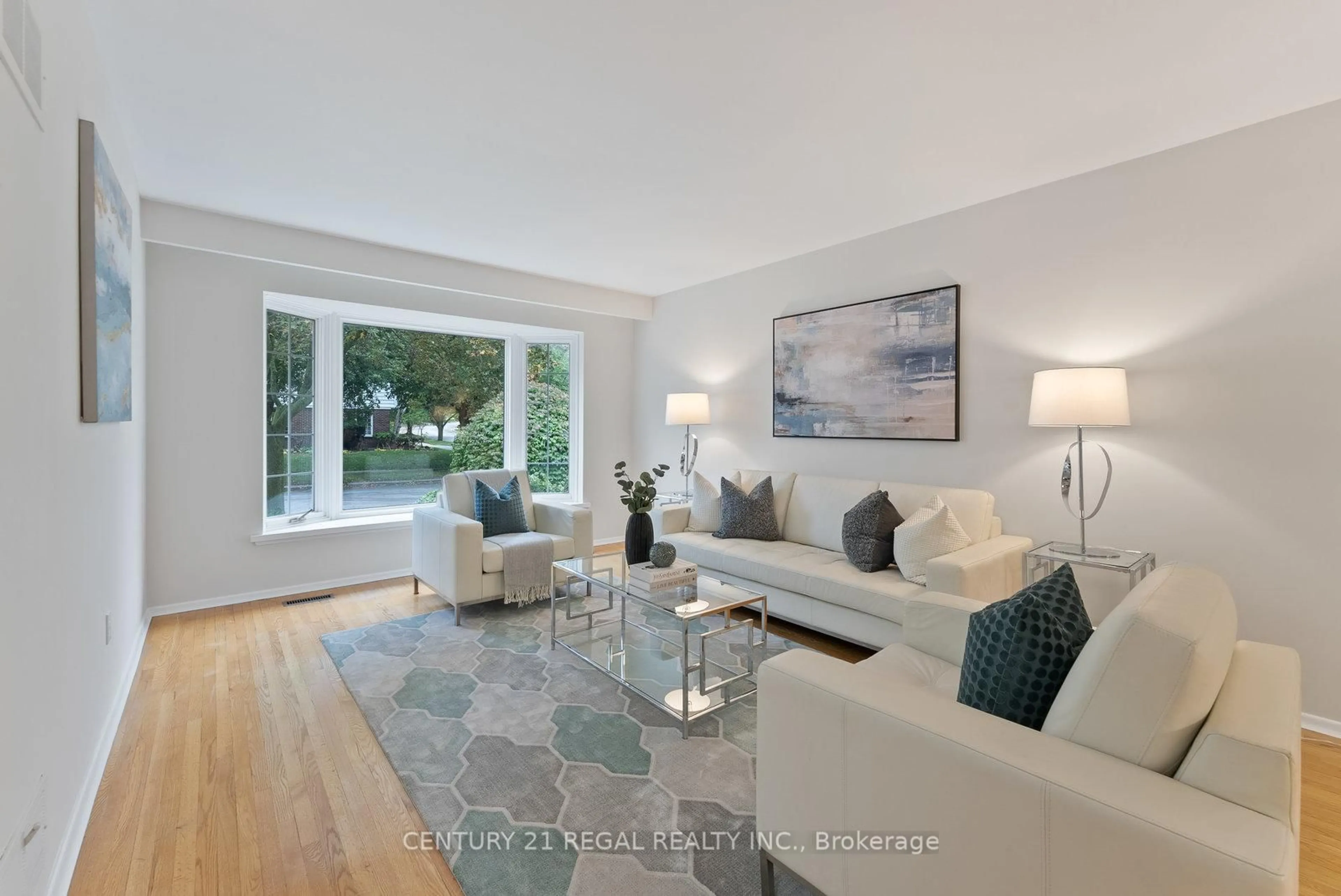 Living room with furniture, unknown for 25 Briarscross Blvd, Toronto Ontario M1S 3K1