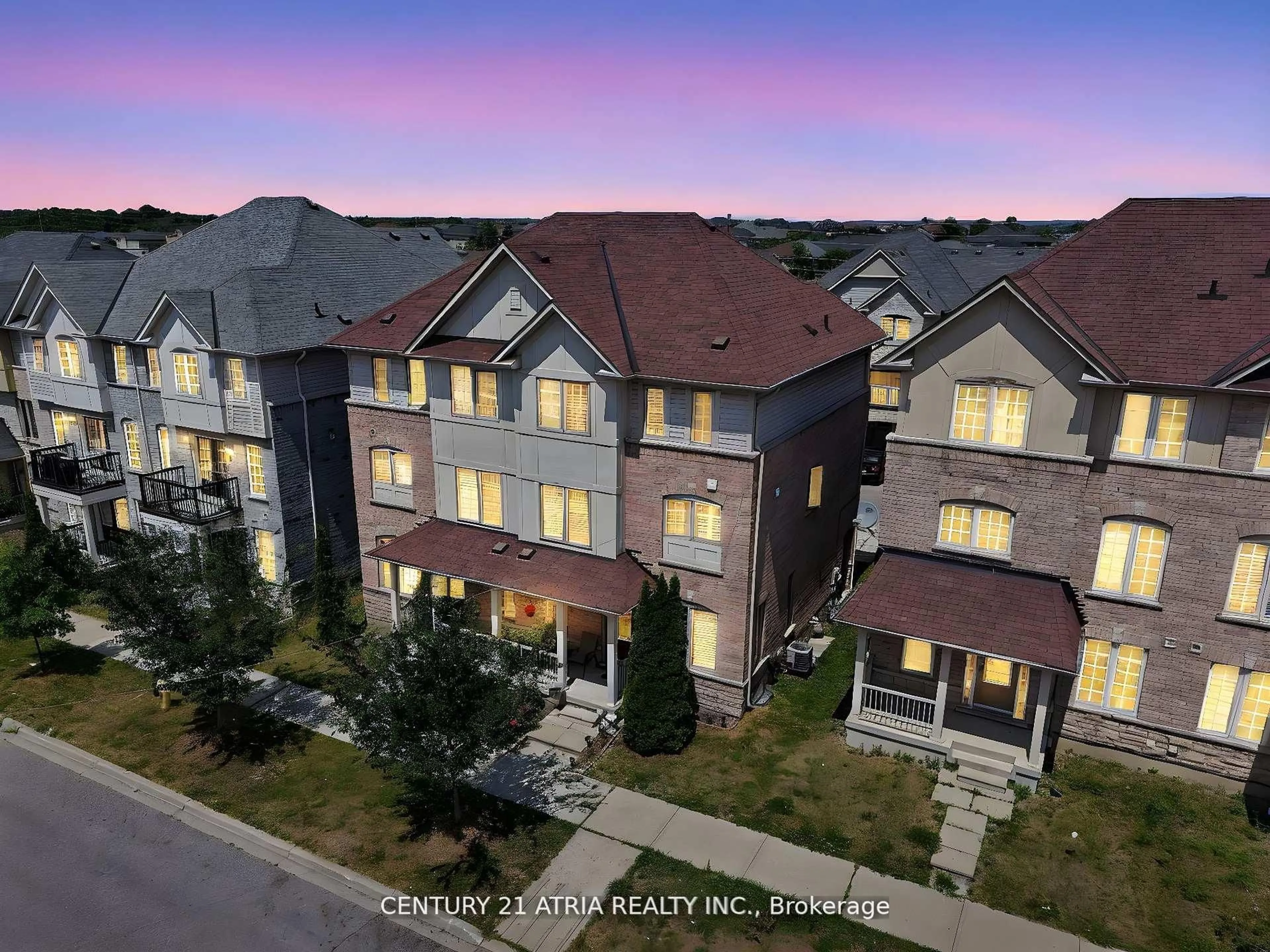 A pic from outside/outdoor area/front of a property/back of a property/a pic from drone, street for 116 Barnham St, Ajax Ontario L1Z 0K7