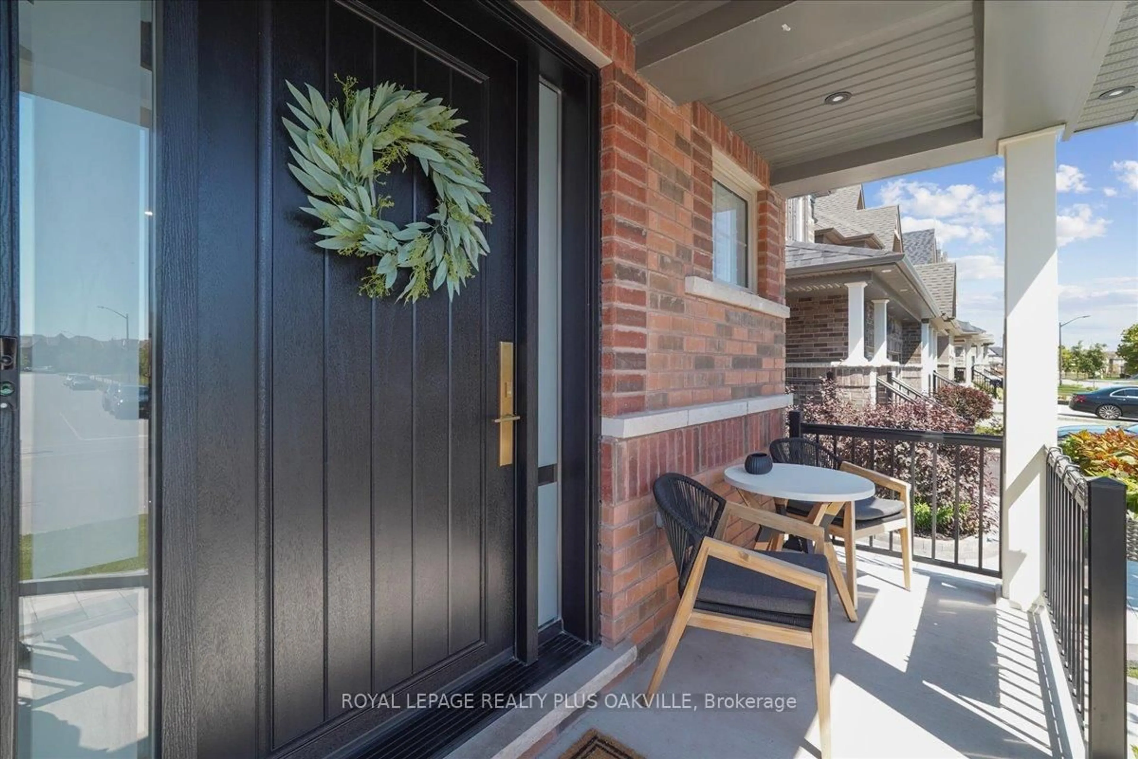 Indoor entryway for 40 Soltys Dr, Whitby Ontario L1P 0J4