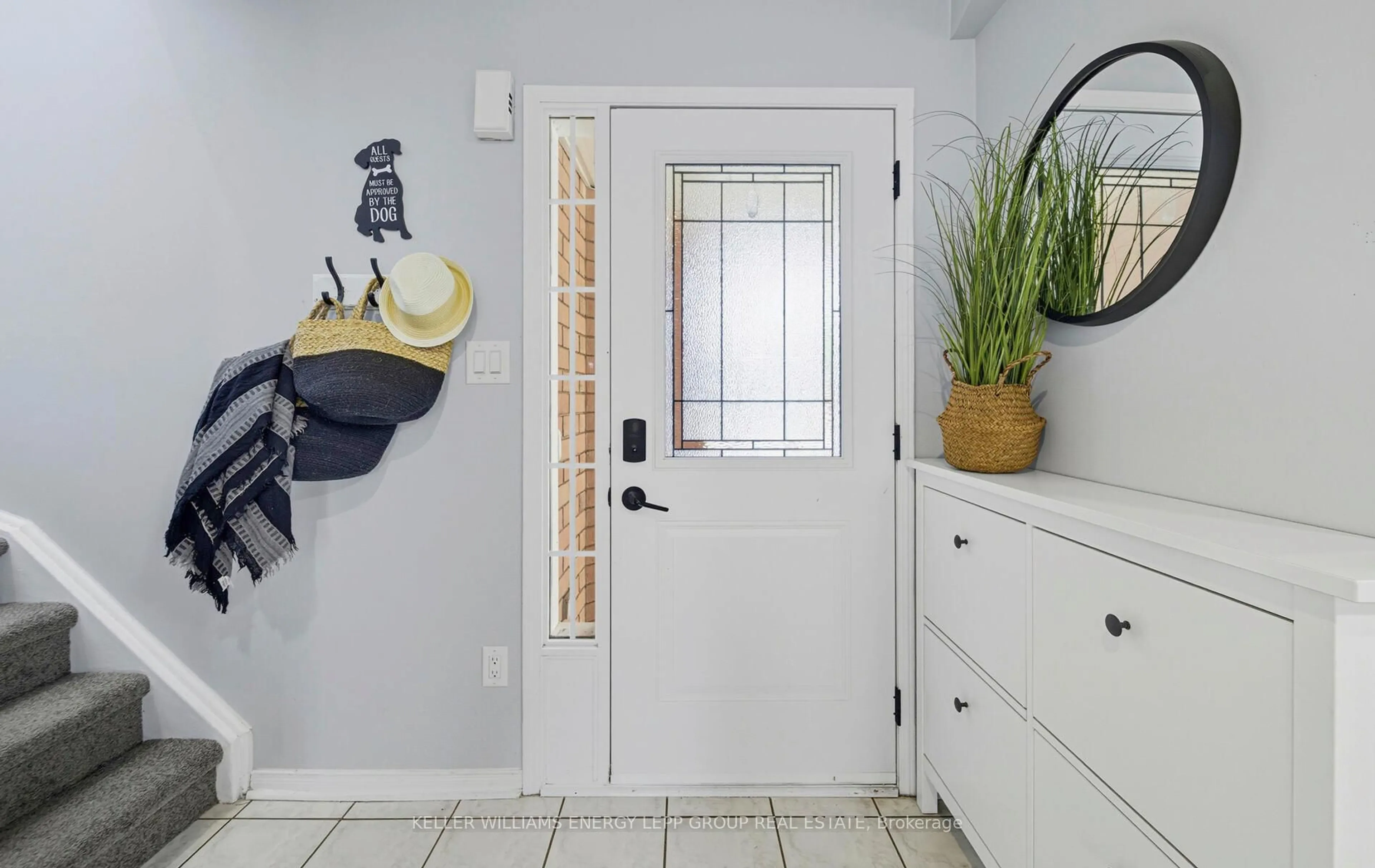 Indoor entryway for 73 Cecil Found Cres, Clarington Ontario L1E 2W1