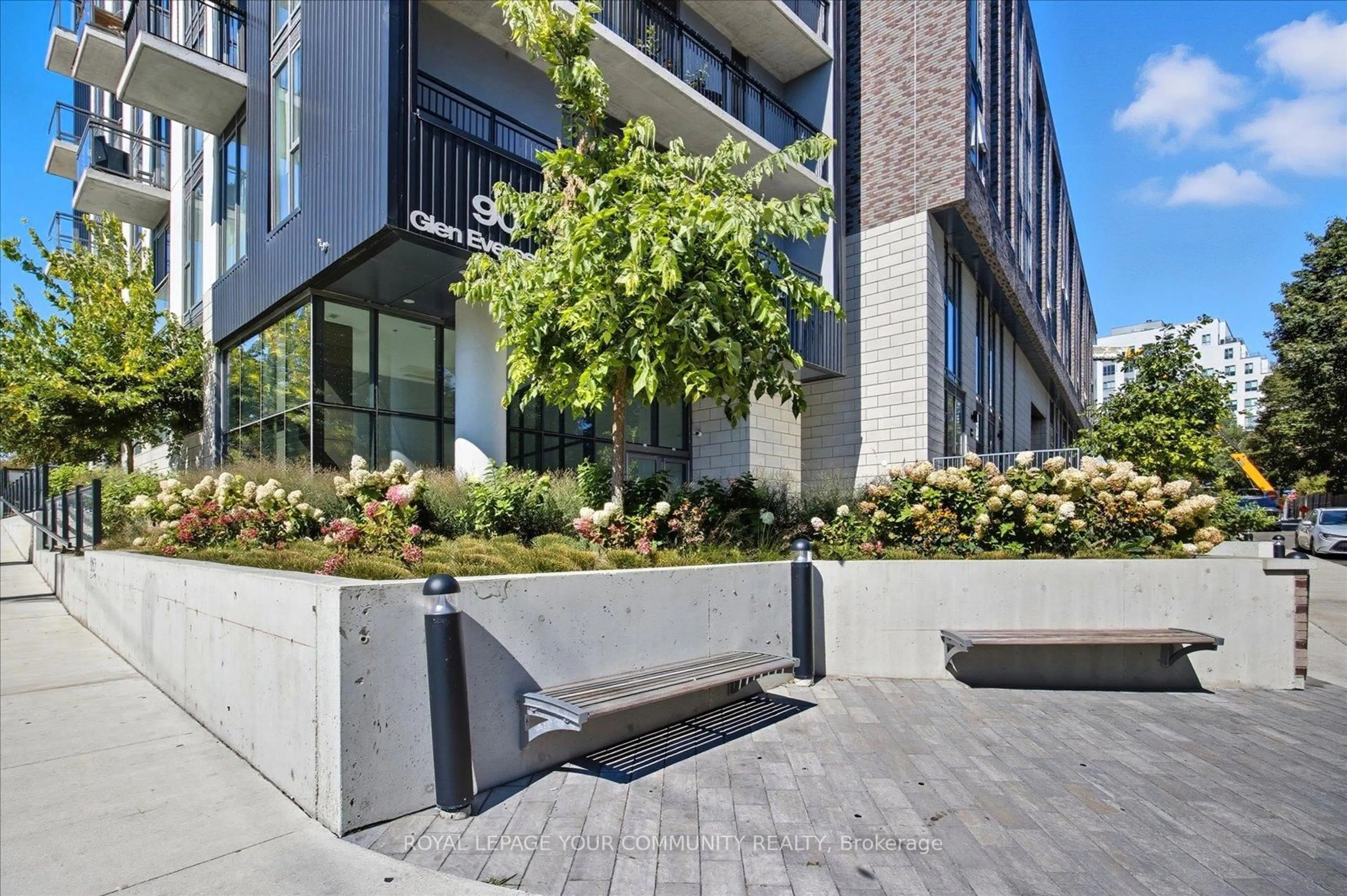 Patio, street for 90 Glen Everest Rd #1008, Toronto Ontario M1N 0C3
