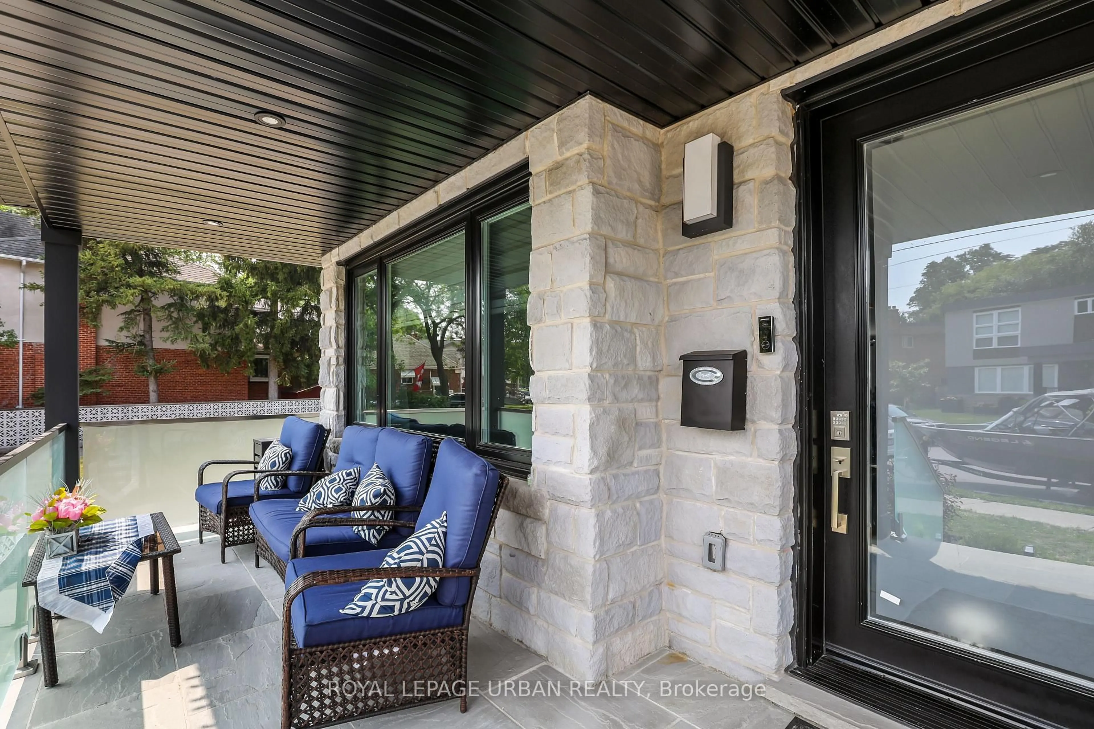 Unknown for 182 Parkview Hill Cres, Toronto Ontario M4B 1R8