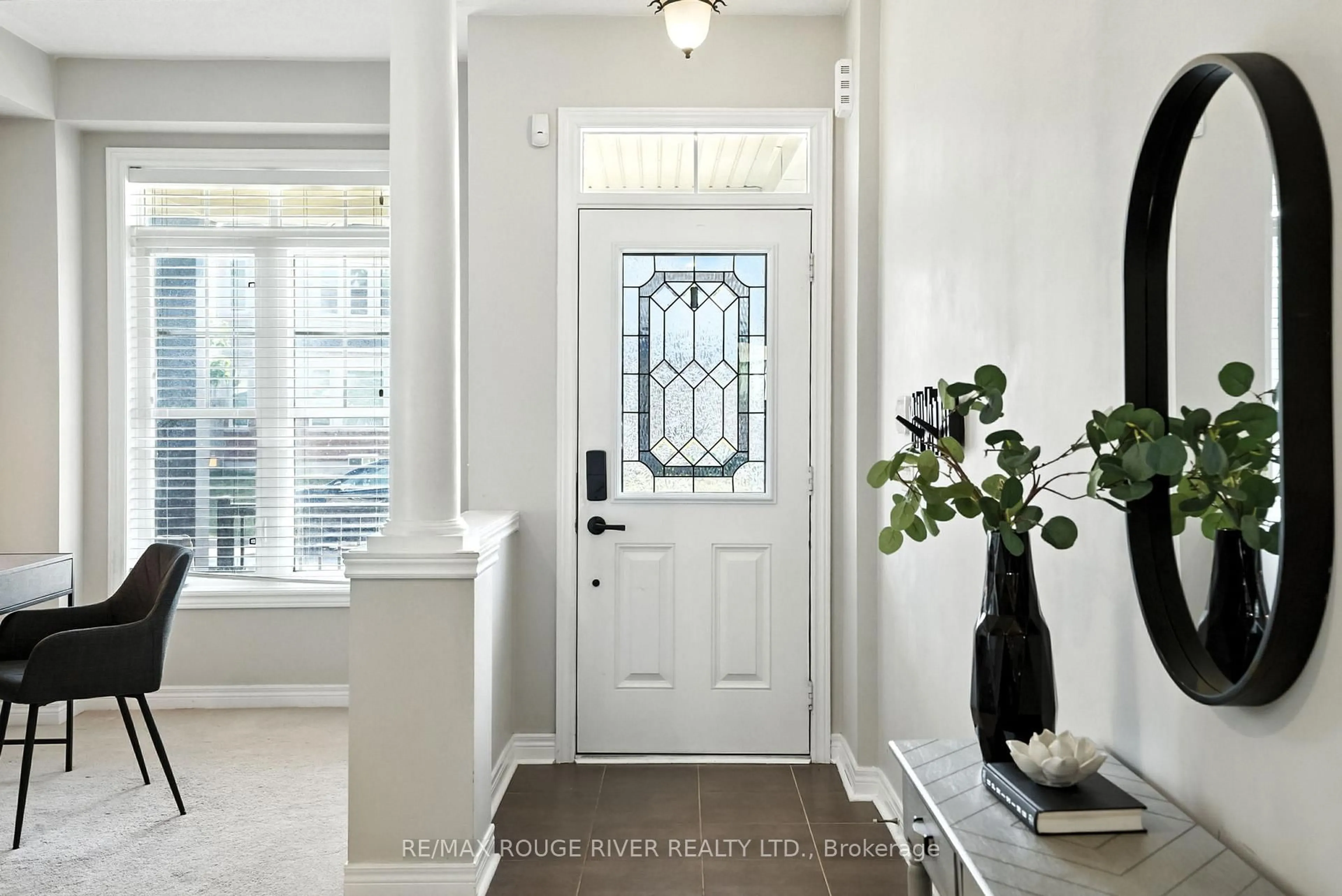 Indoor entryway for 47 James Govan Dr, Whitby Ontario L1N 0J9