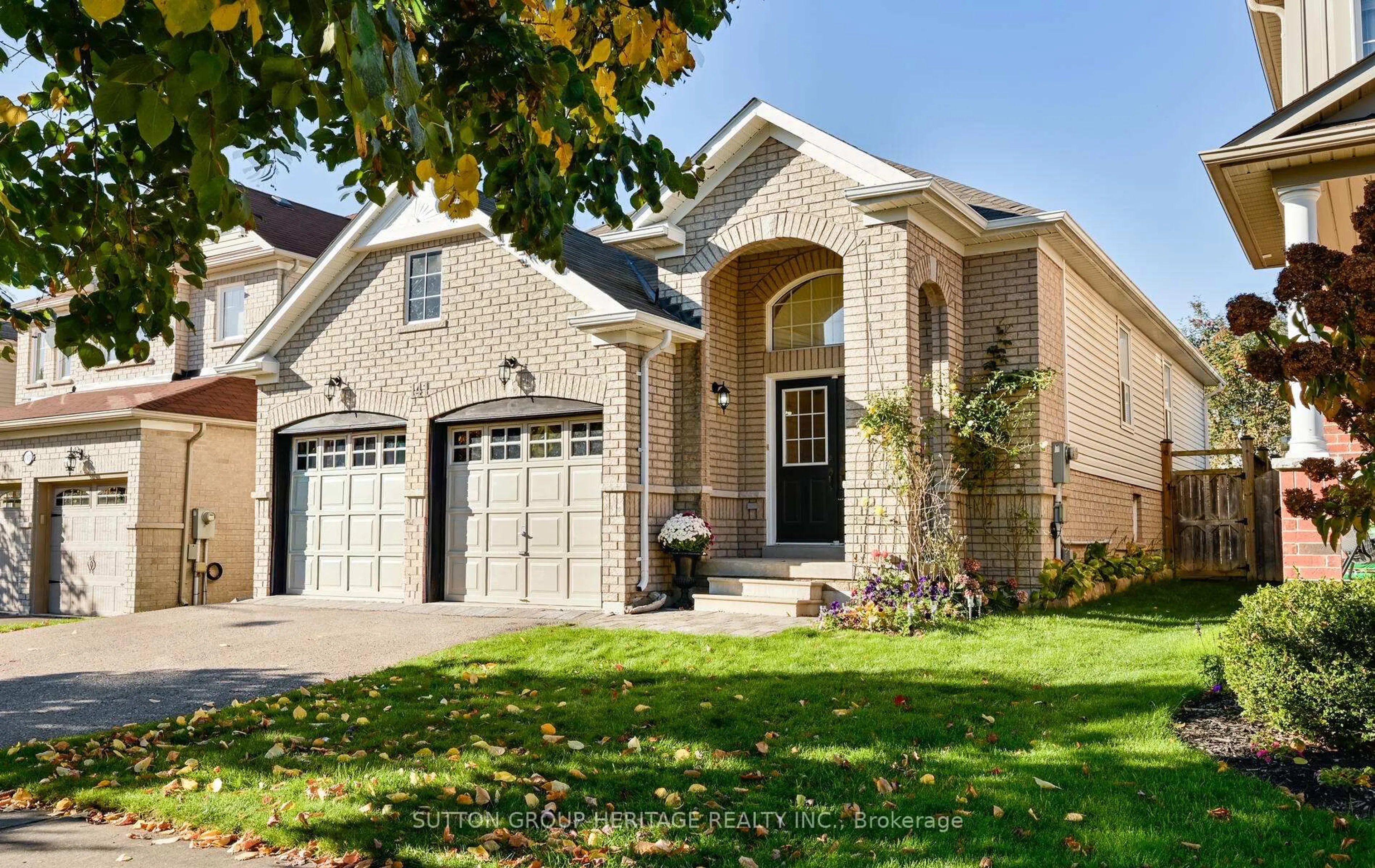 Home with brick exterior material, street for 141 Dadson Dr, Clarington Ontario L1C 5M7