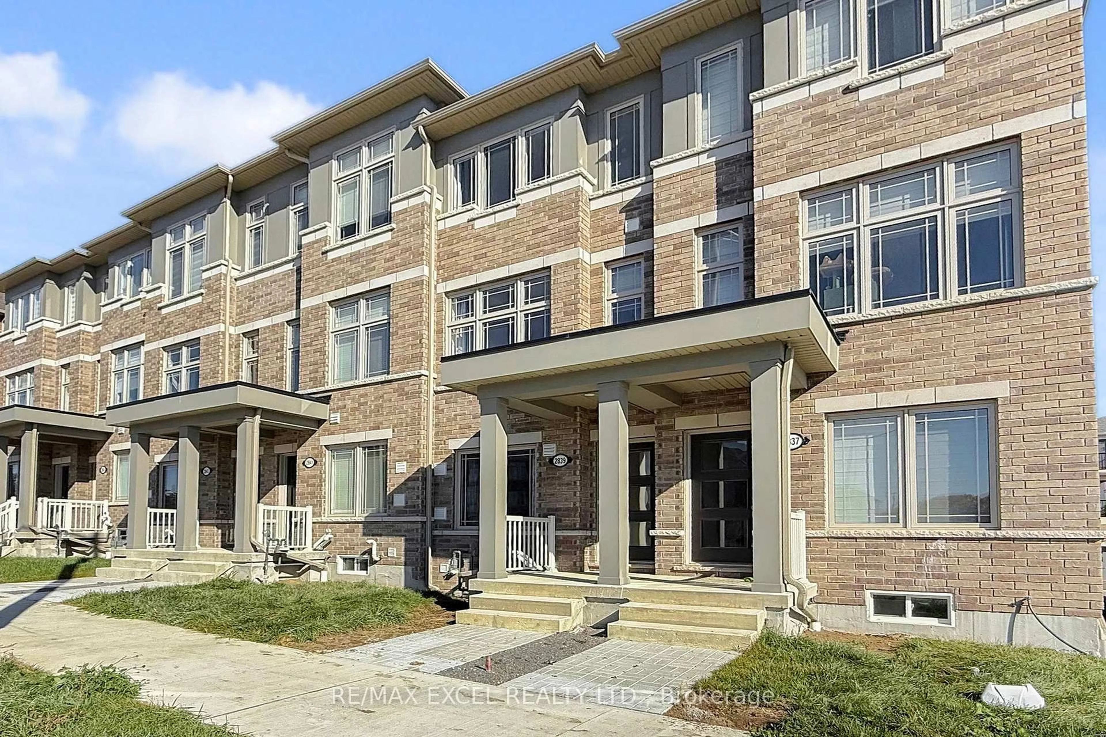 Unknown for 2839 WHITES Rd, Pickering Ontario L1X 0P4