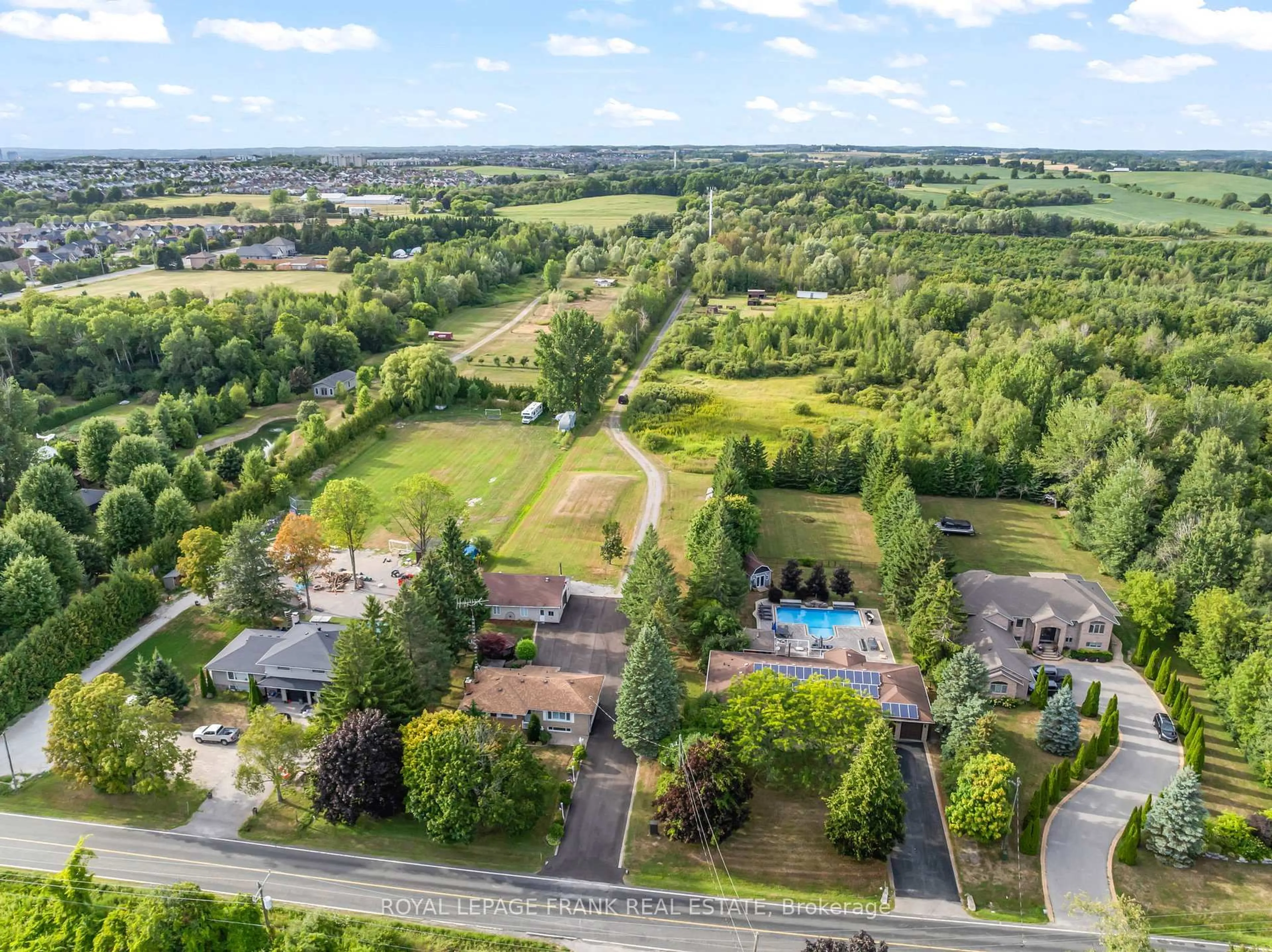 A pic from outside/outdoor area/front of a property/back of a property/a pic from drone, unknown for 1440 Pebblestone Rd, Clarington Ontario L1E 2K5