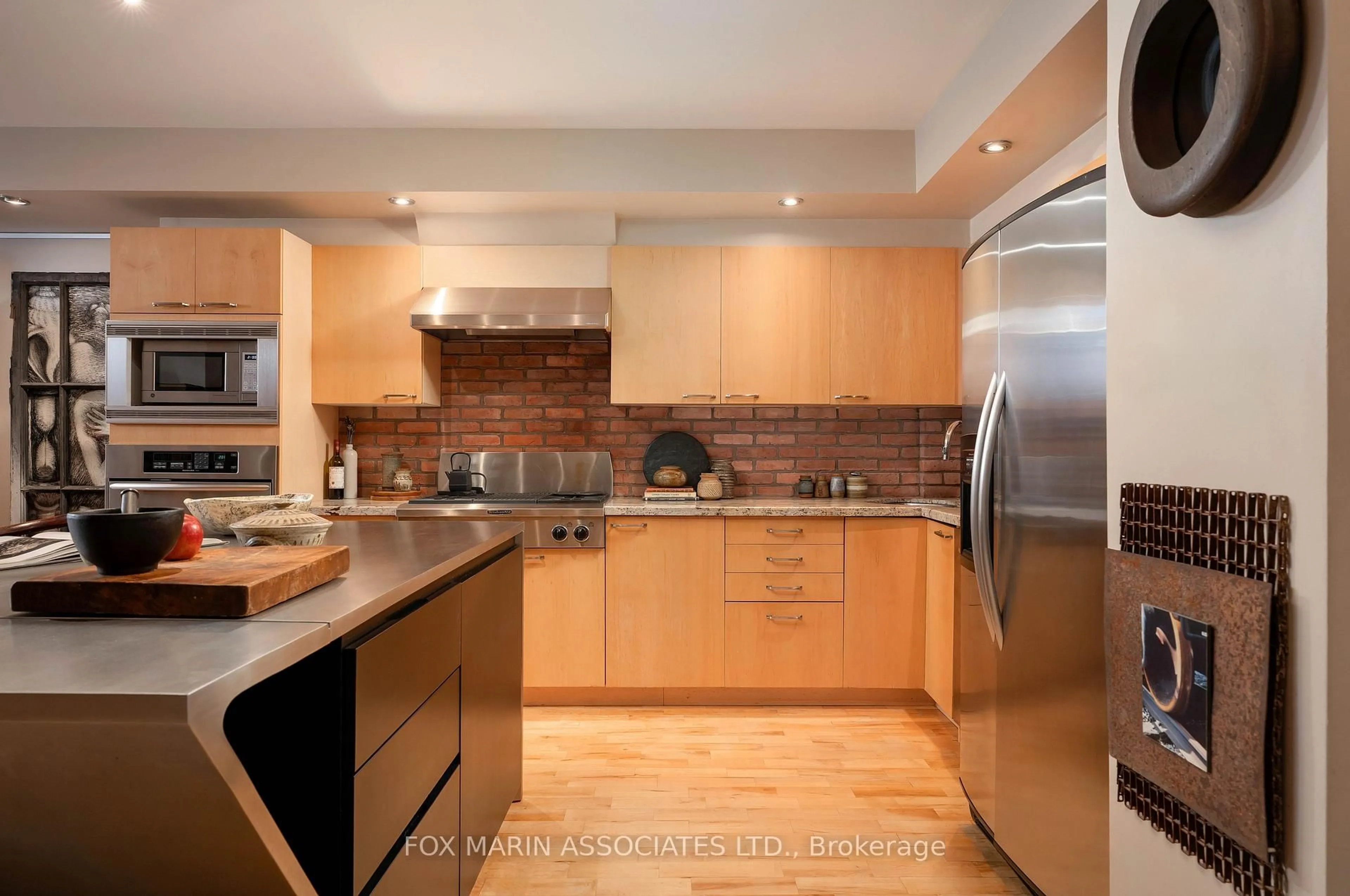Contemporary kitchen, unknown for 660 Pape Ave #112, Toronto Ontario M4K 3S5
