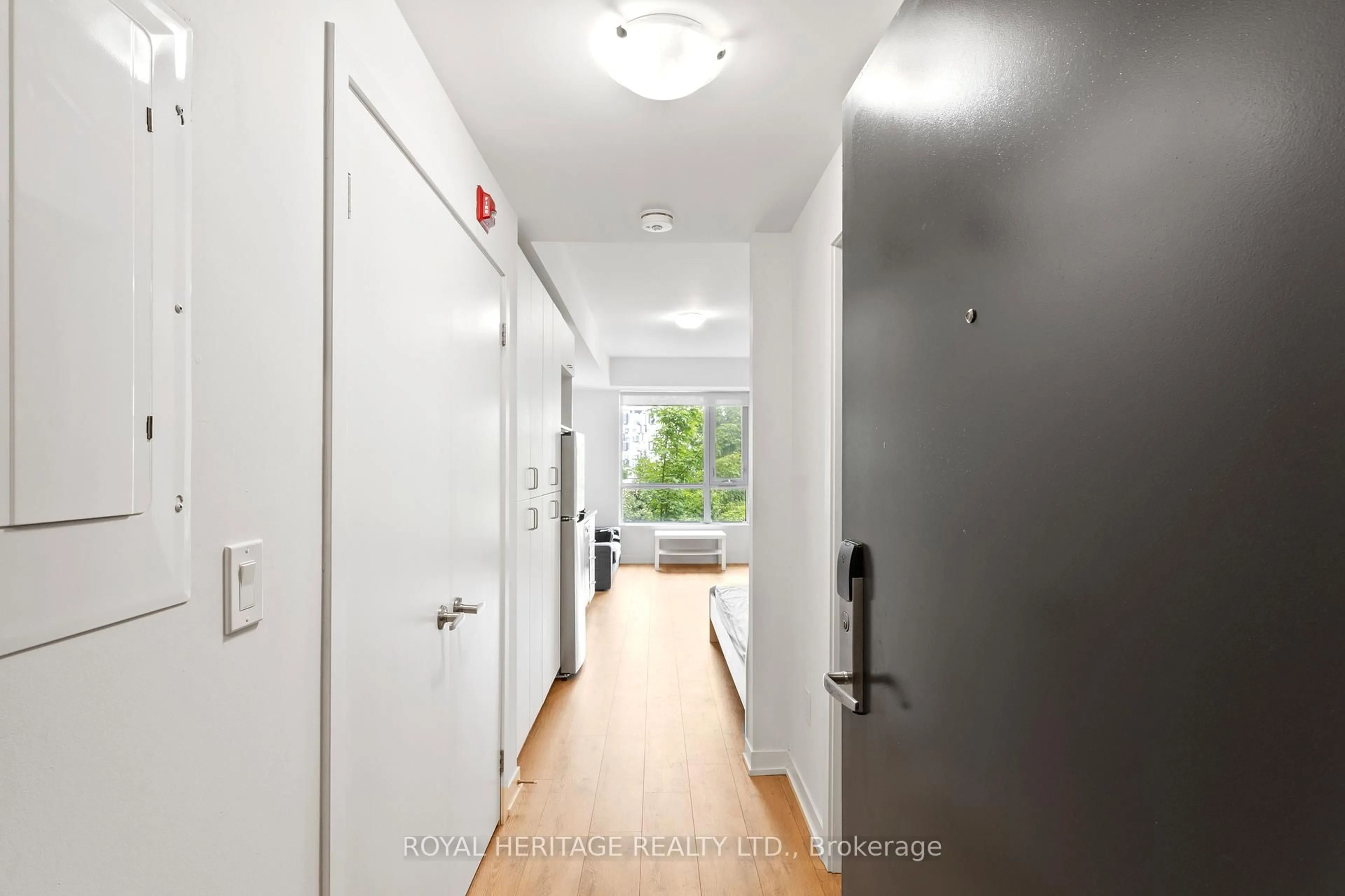 Unknown for 1800 Simcoe St #307, Oshawa Ontario L1G 0C2