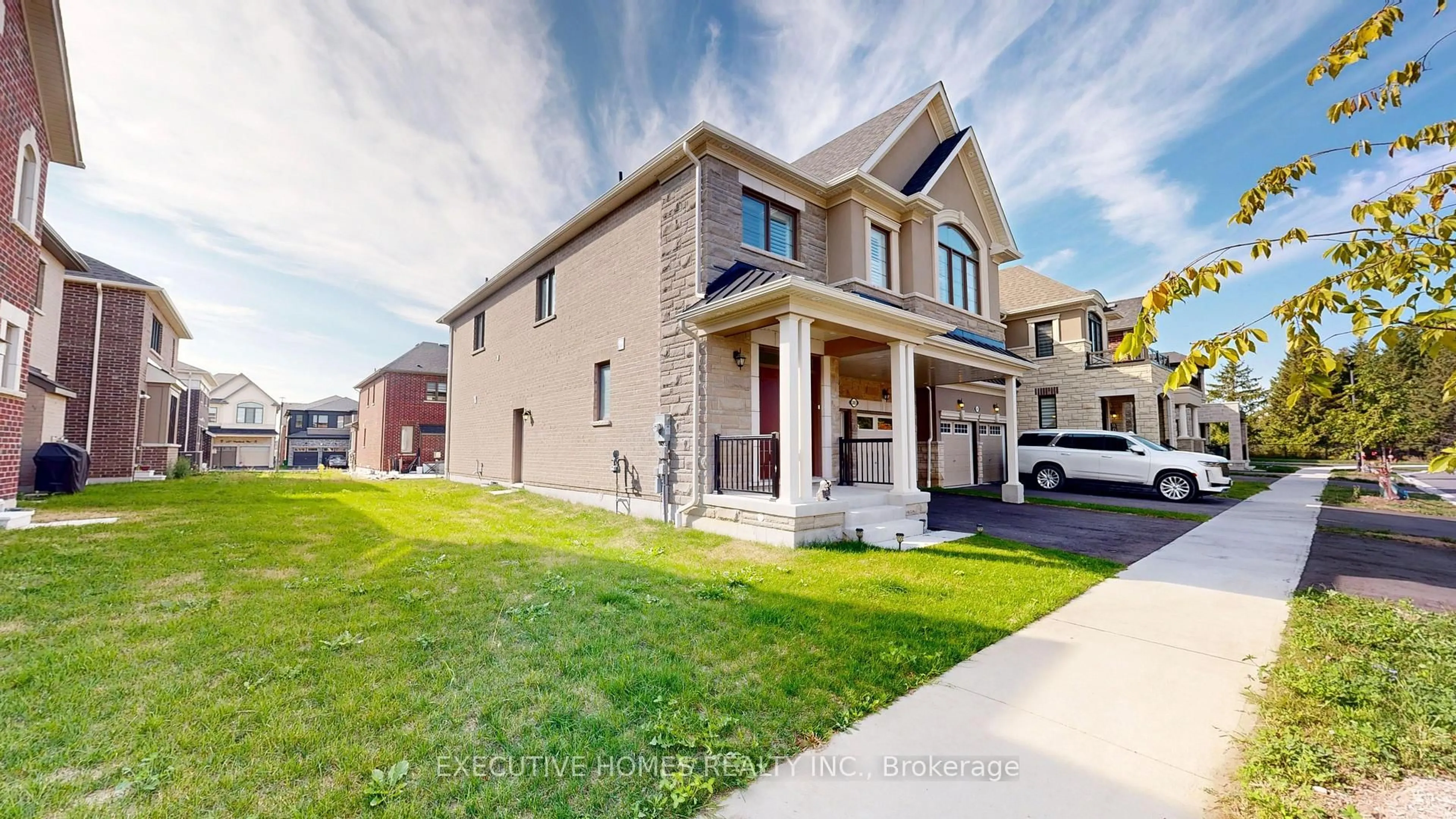 Unknown for 2885 Foxden Sq, Pickering Ontario L1X 0N9