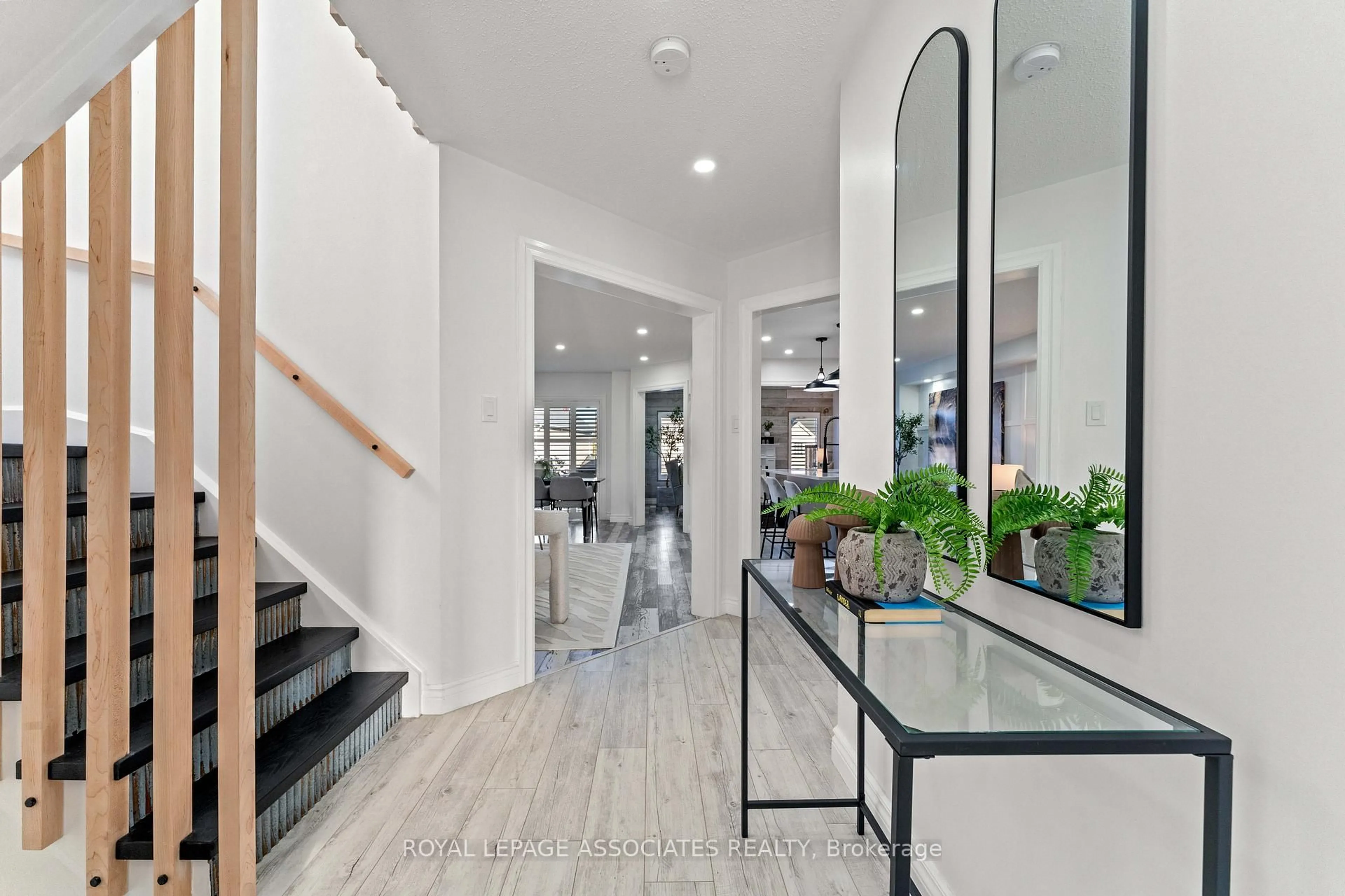 Indoor foyer for 1156 Edward Bolton Cres, Oshawa Ontario L1K 0T7