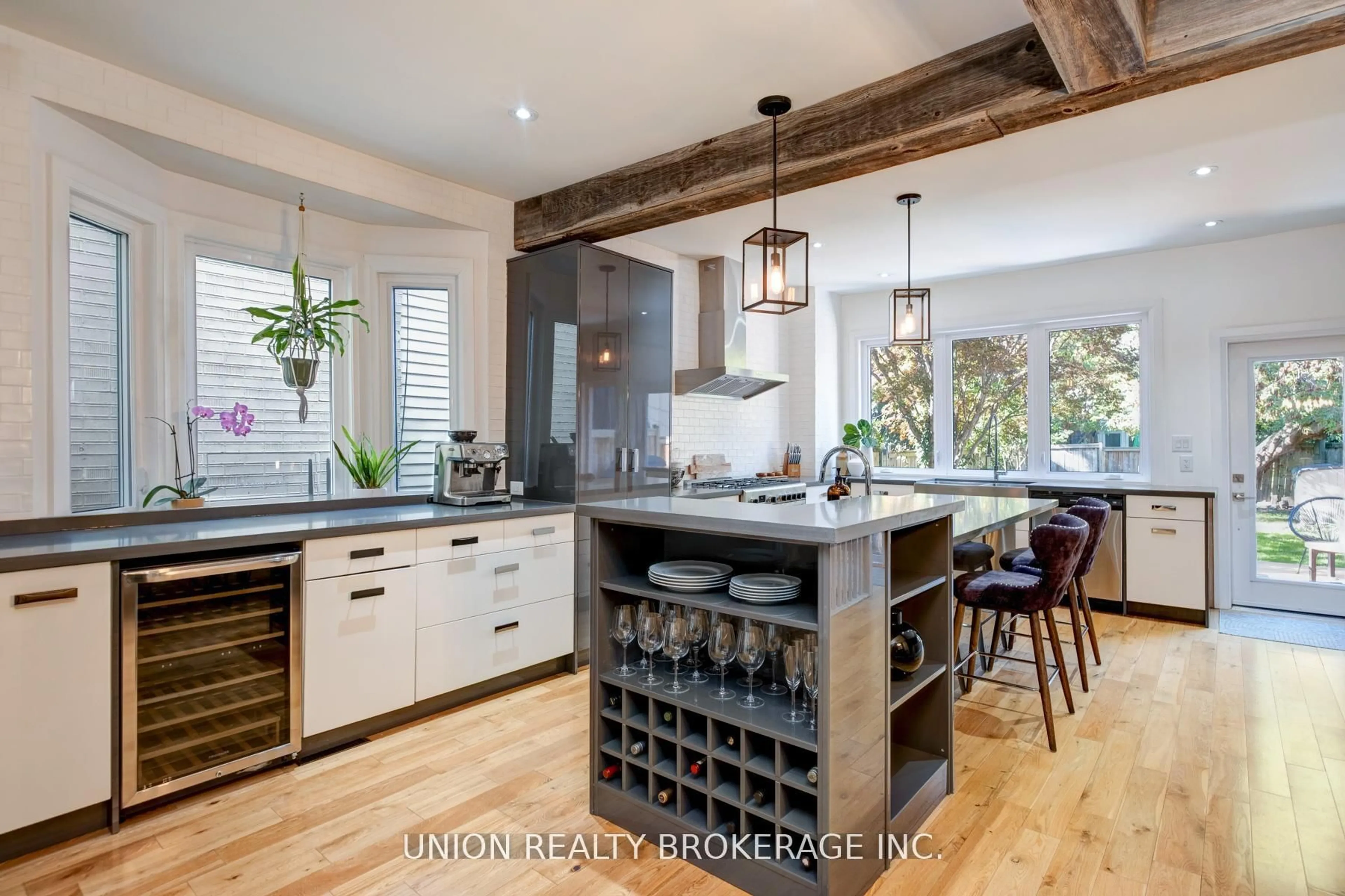 Contemporary kitchen, unknown for 38 Elmer Ave, Toronto Ontario M4L 3R7